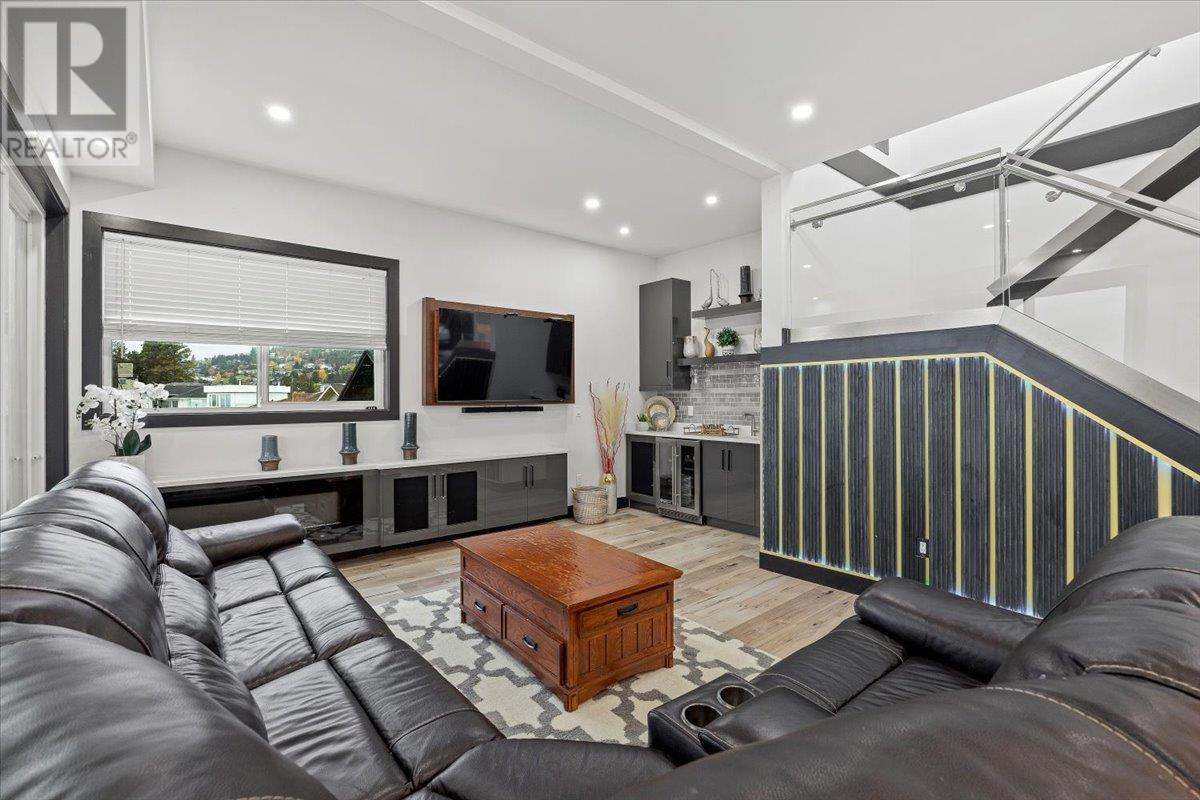 3121 Thacker Drive Unit# 5, #5