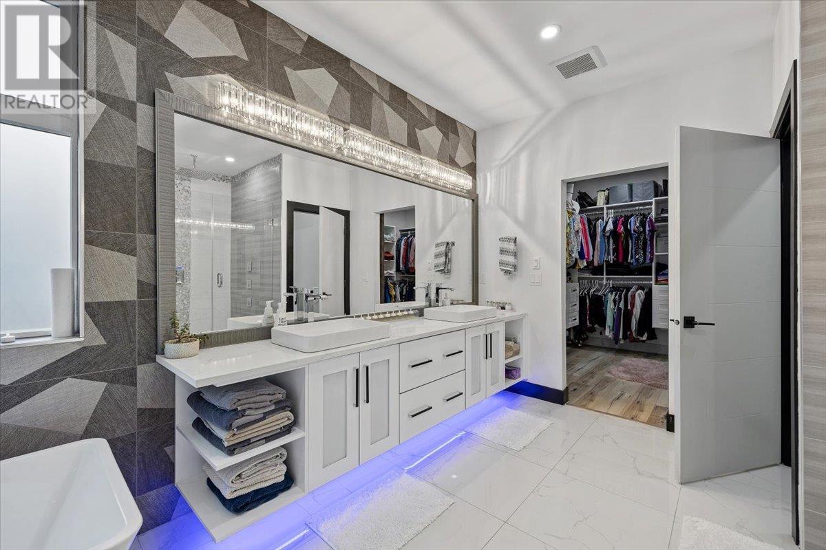 3121 Thacker Drive Unit# 5, #5