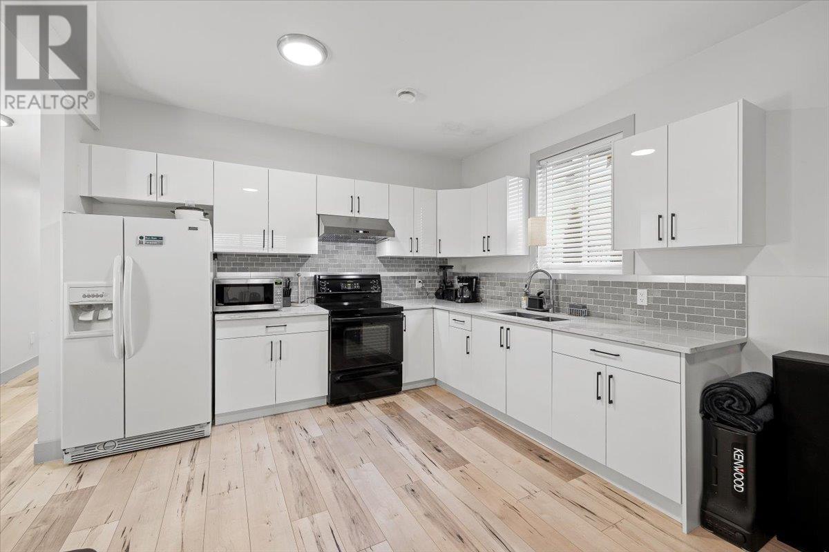 3121 Thacker Drive Unit# 5, #5