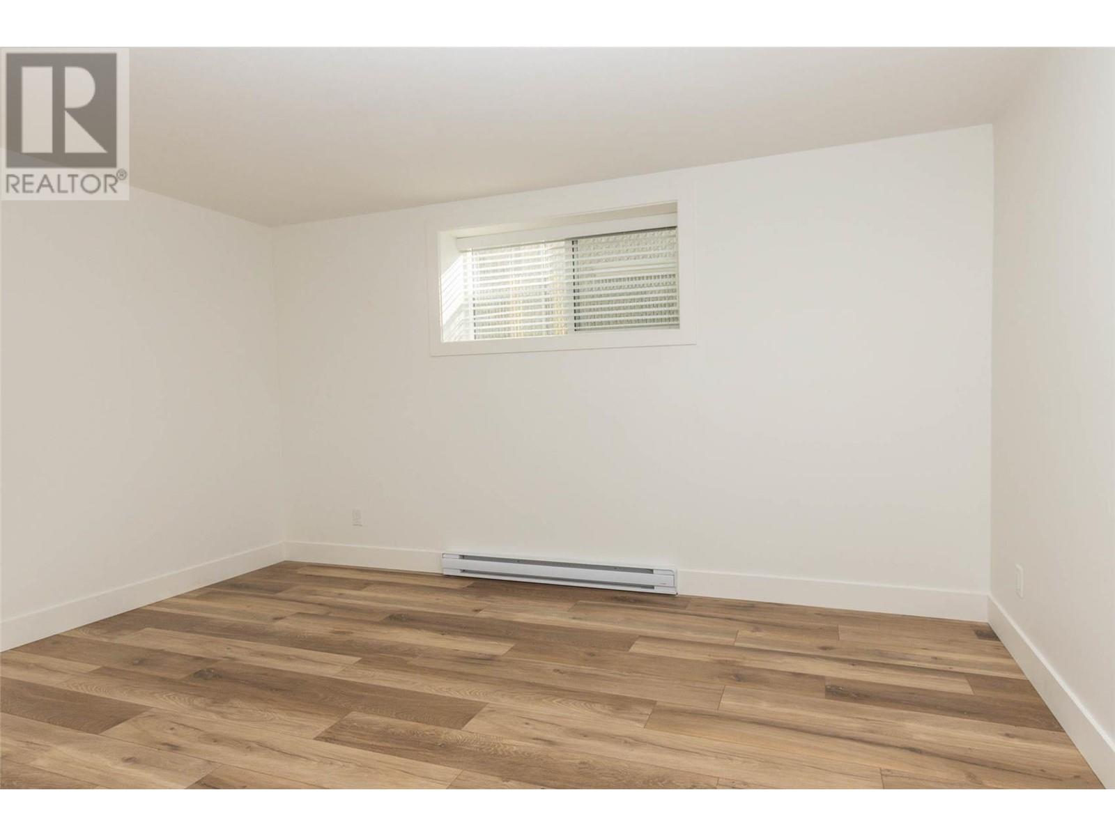 31 4 Street SE