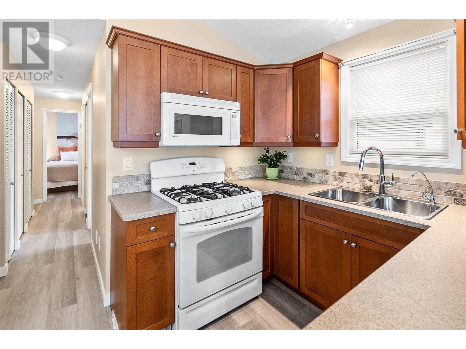 1383 Silver Sands Road Unit# 126, #126