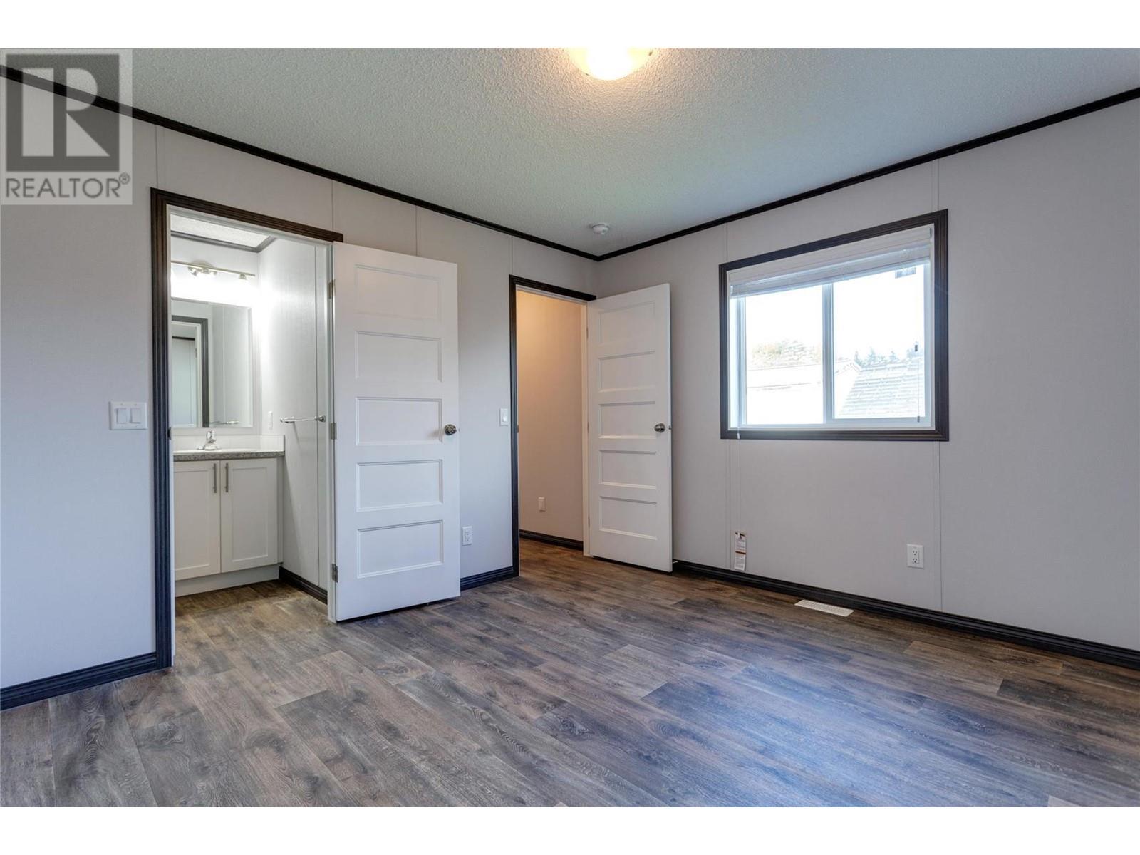 3381 Village Green Way Unit# 21, #21