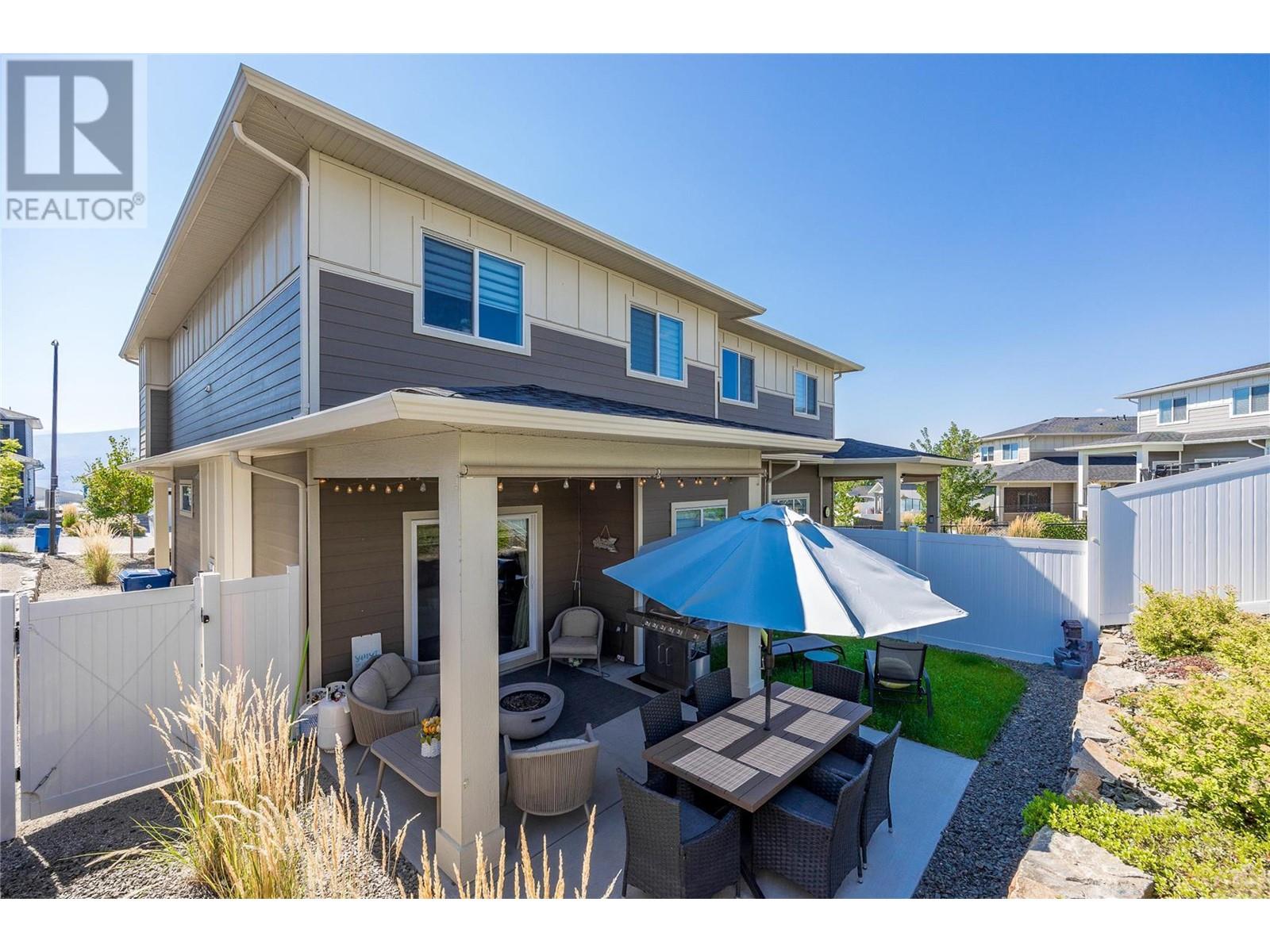 2368 Hawks Boulevard