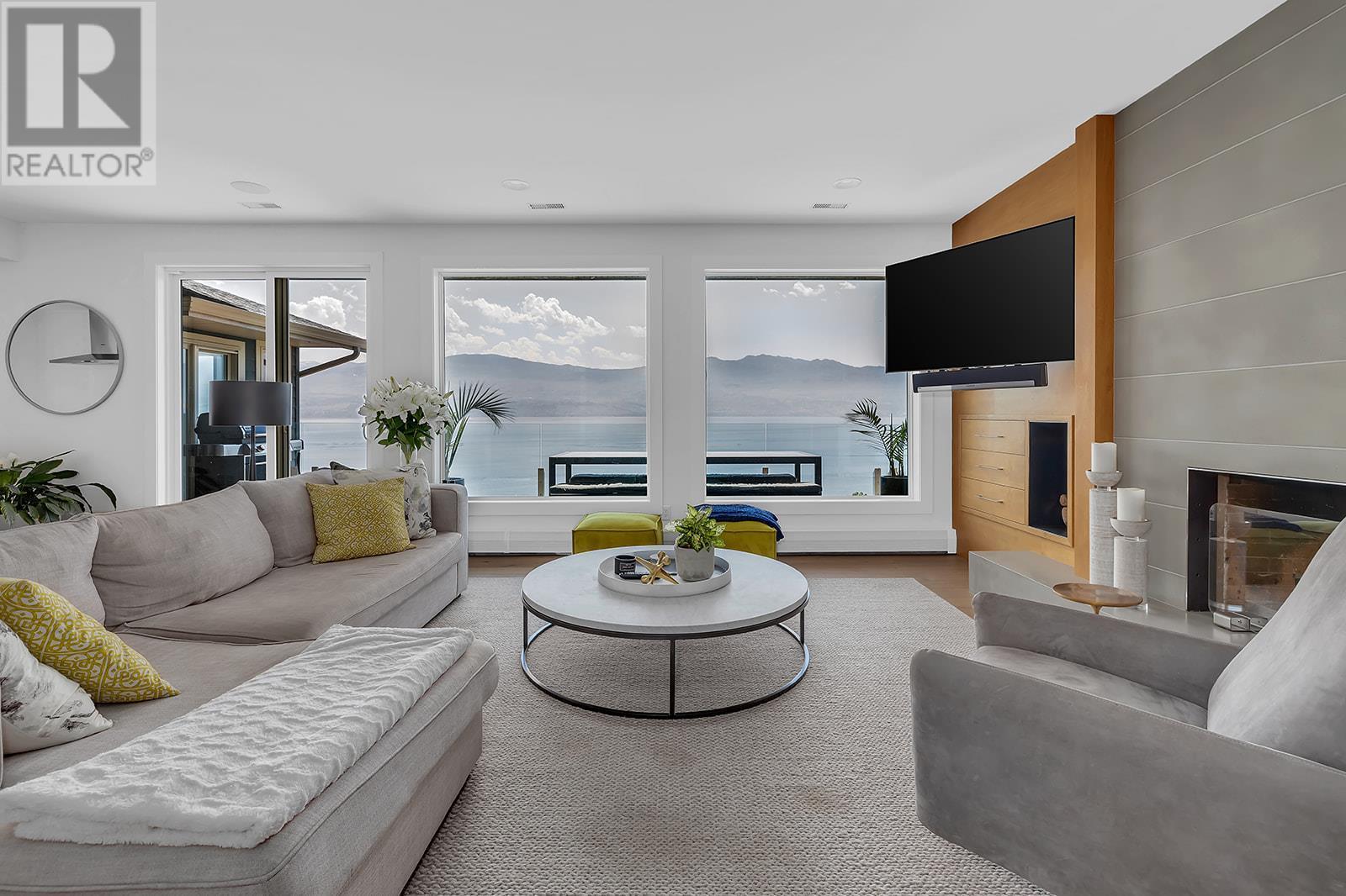 999 Sunnyside Road