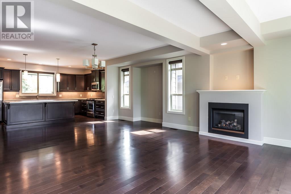 1865 Begbie Road Unit# 4, #4