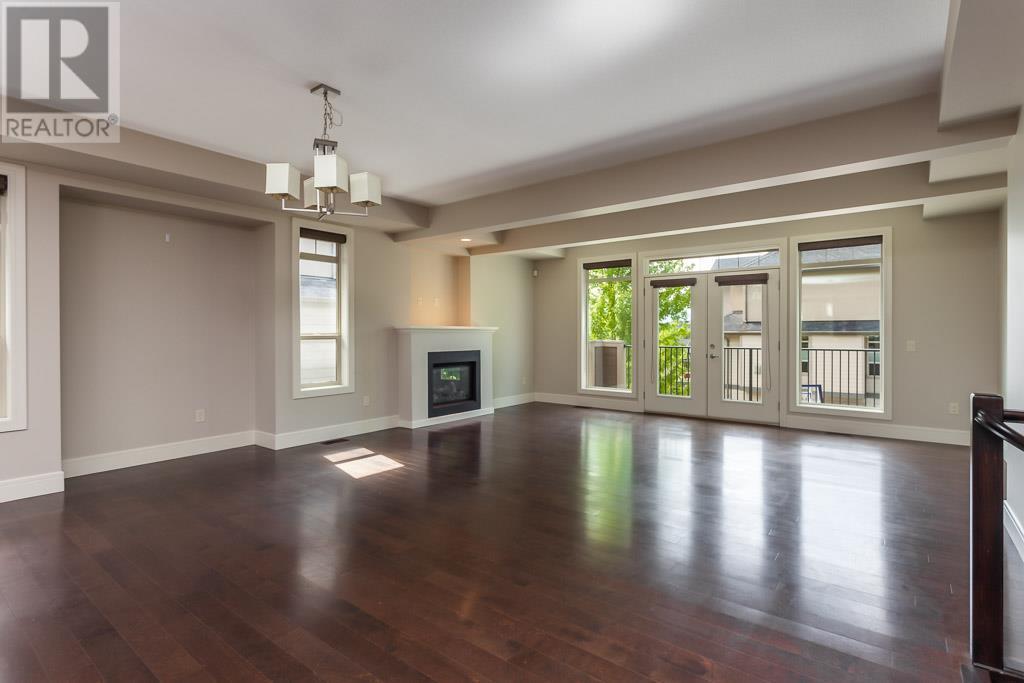 1865 Begbie Road Unit# 4, #4