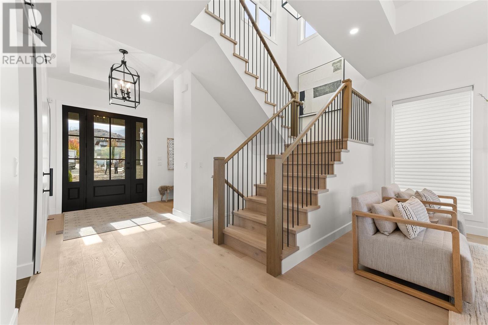 4956 Bucktail Lane
