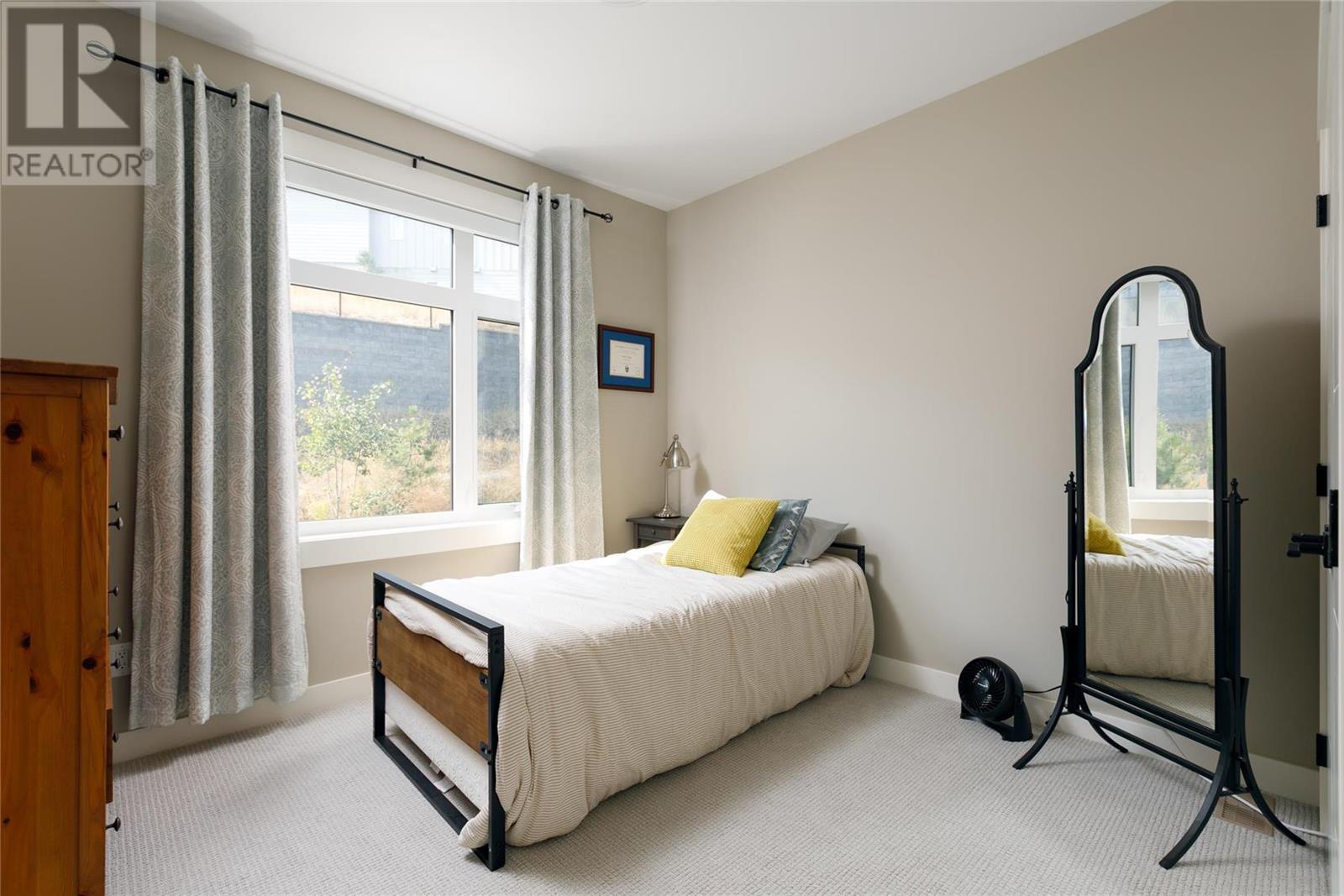 3220 Hilltown Drive Unit# 6, #6