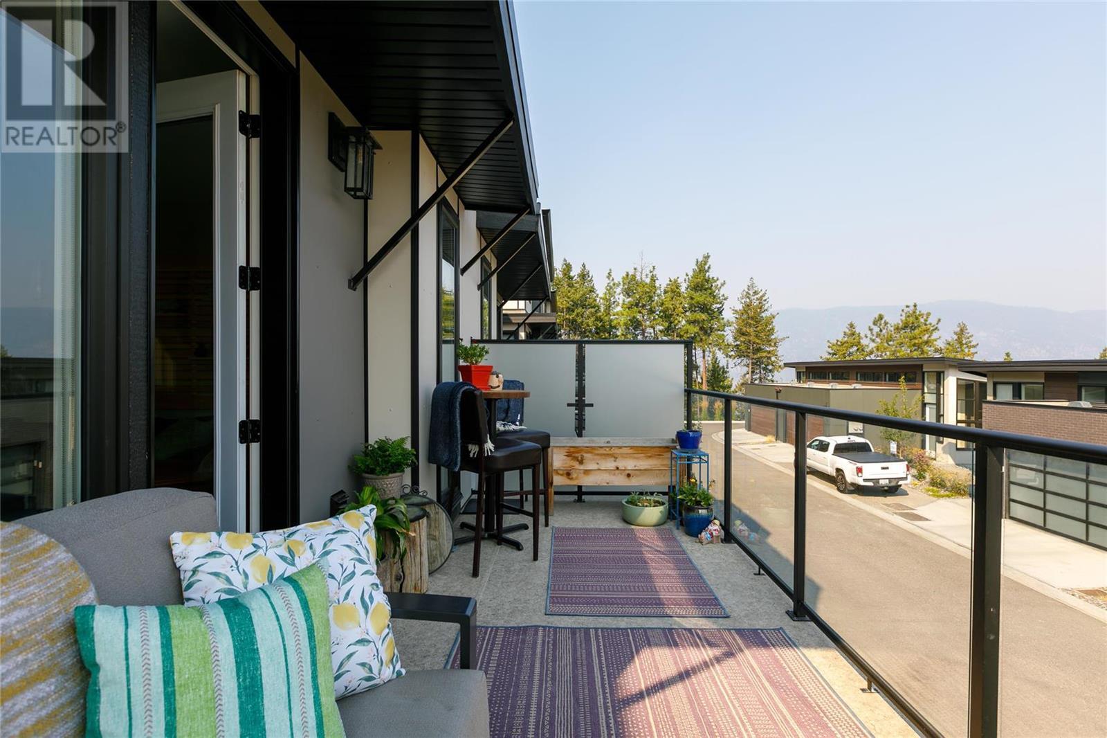 3220 Hilltown Drive Unit# 6, #6