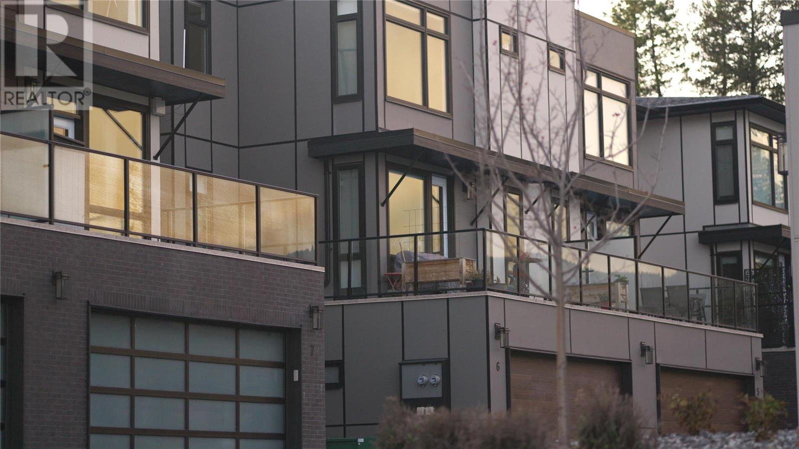 3220 Hilltown Drive Unit# 6, #6