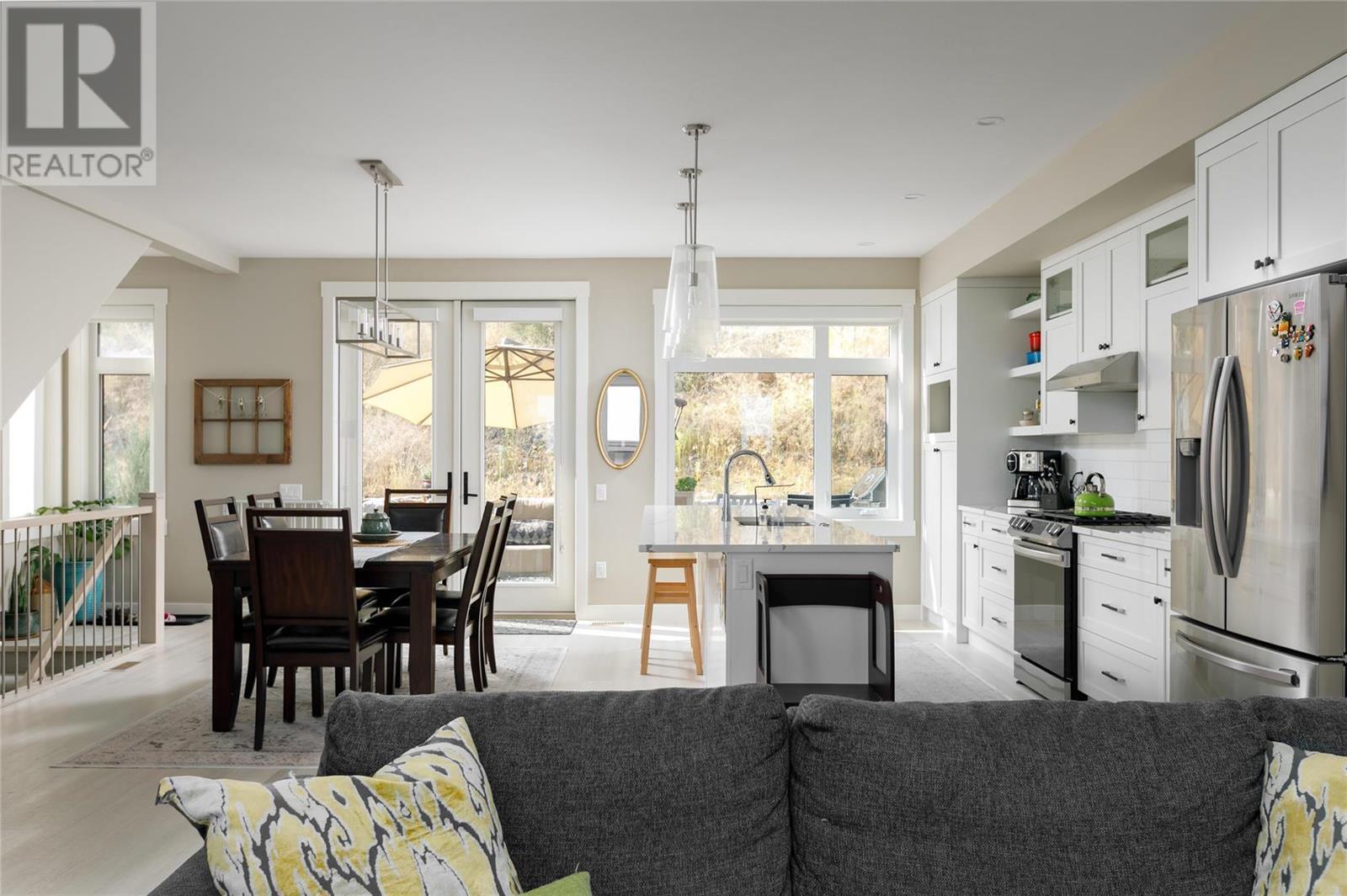 3220 Hilltown Drive Unit# 6, #6