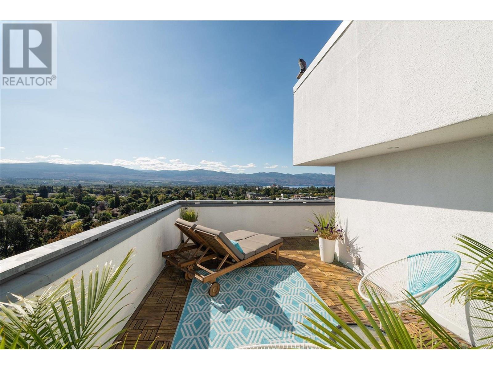 737 Leon Avenue Unit# 1404, #1404