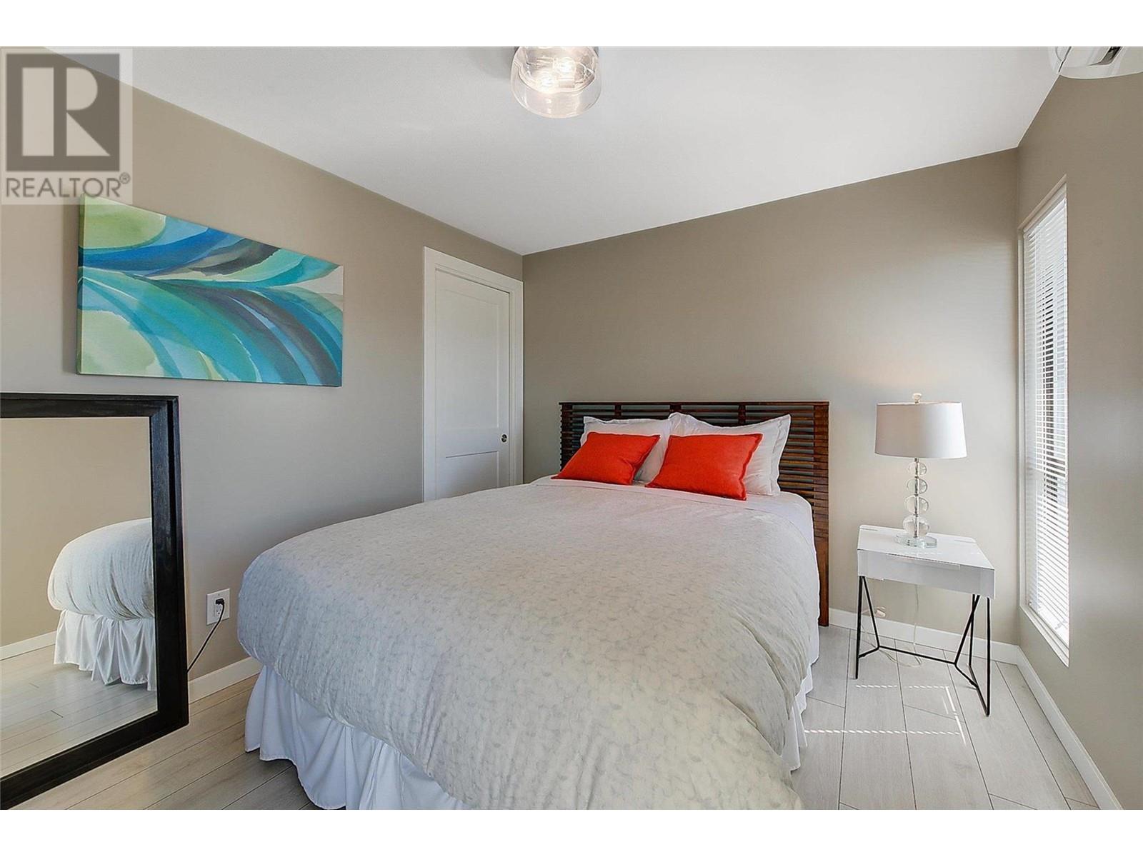 737 Leon Avenue Unit# 1404, #1404
