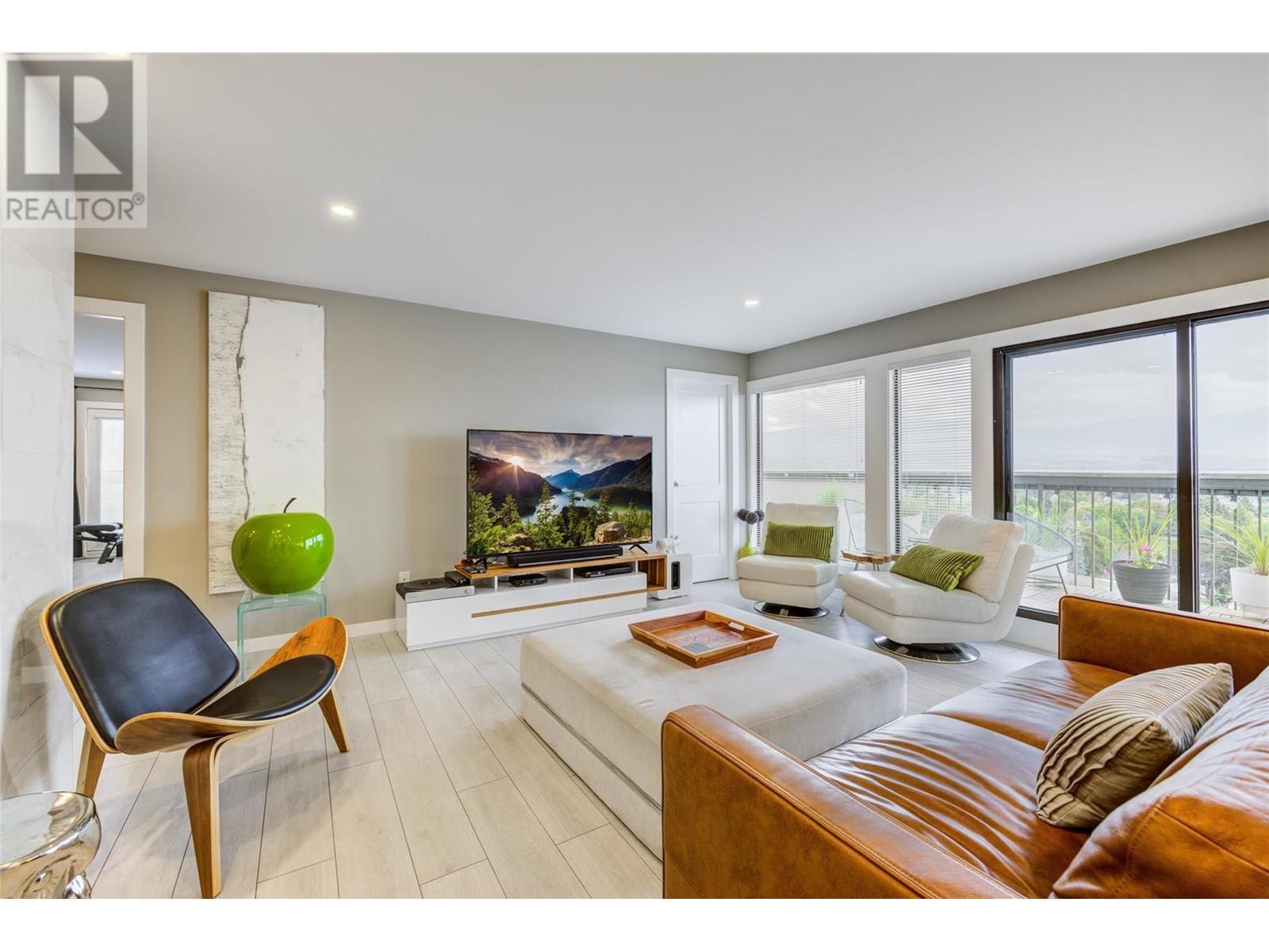 737 Leon Avenue Unit# 1404, #1404