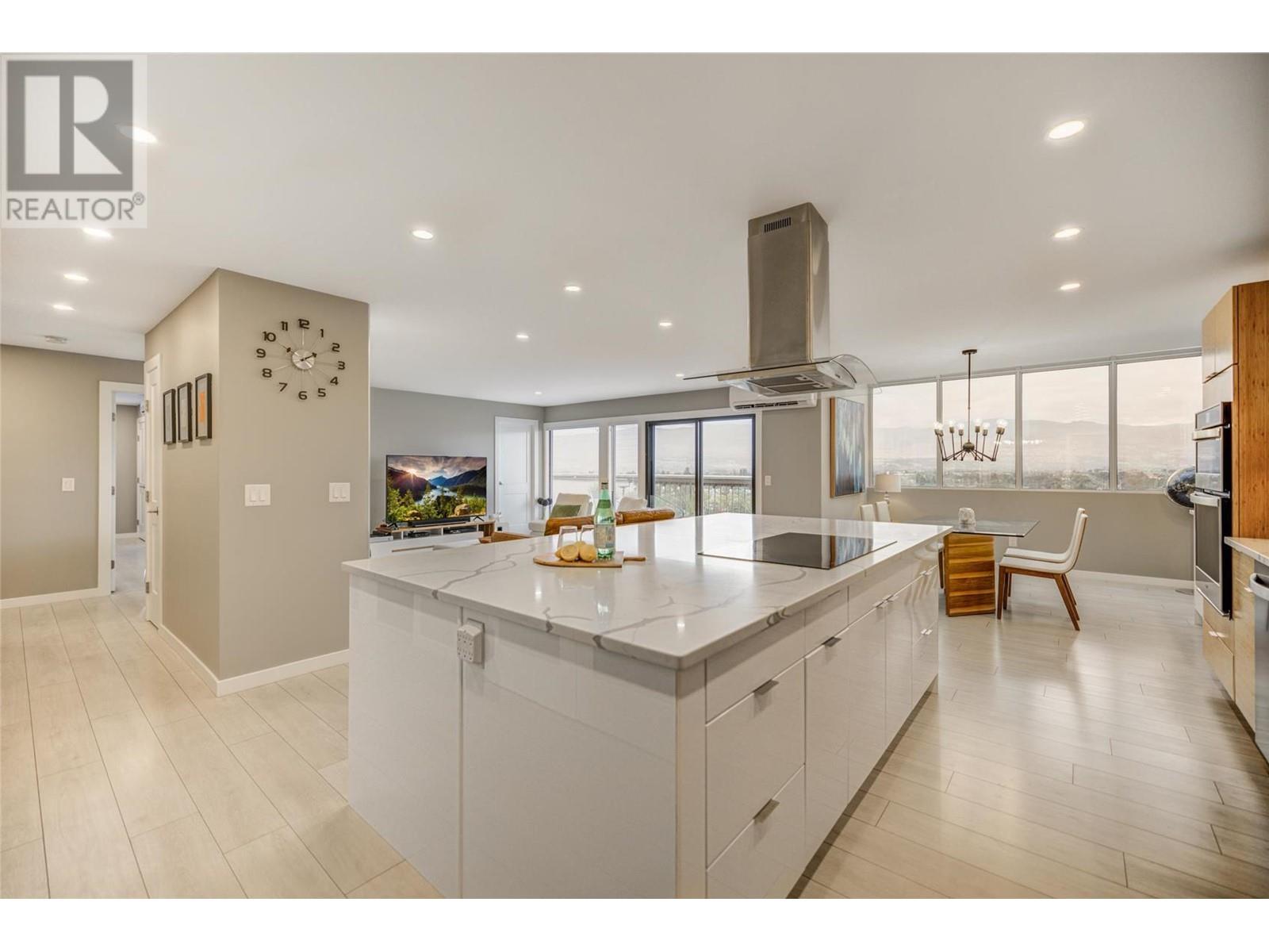 737 Leon Avenue Unit# 1404, #1404