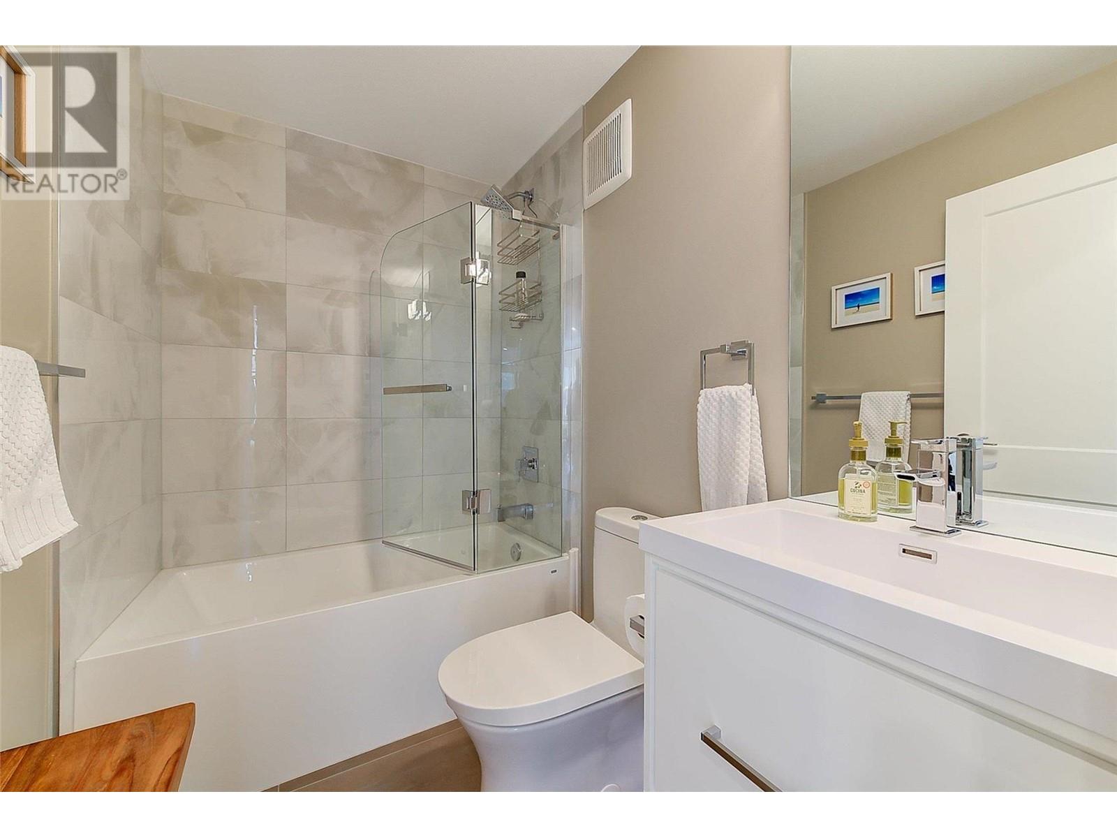 737 Leon Avenue Unit# 1404, #1404