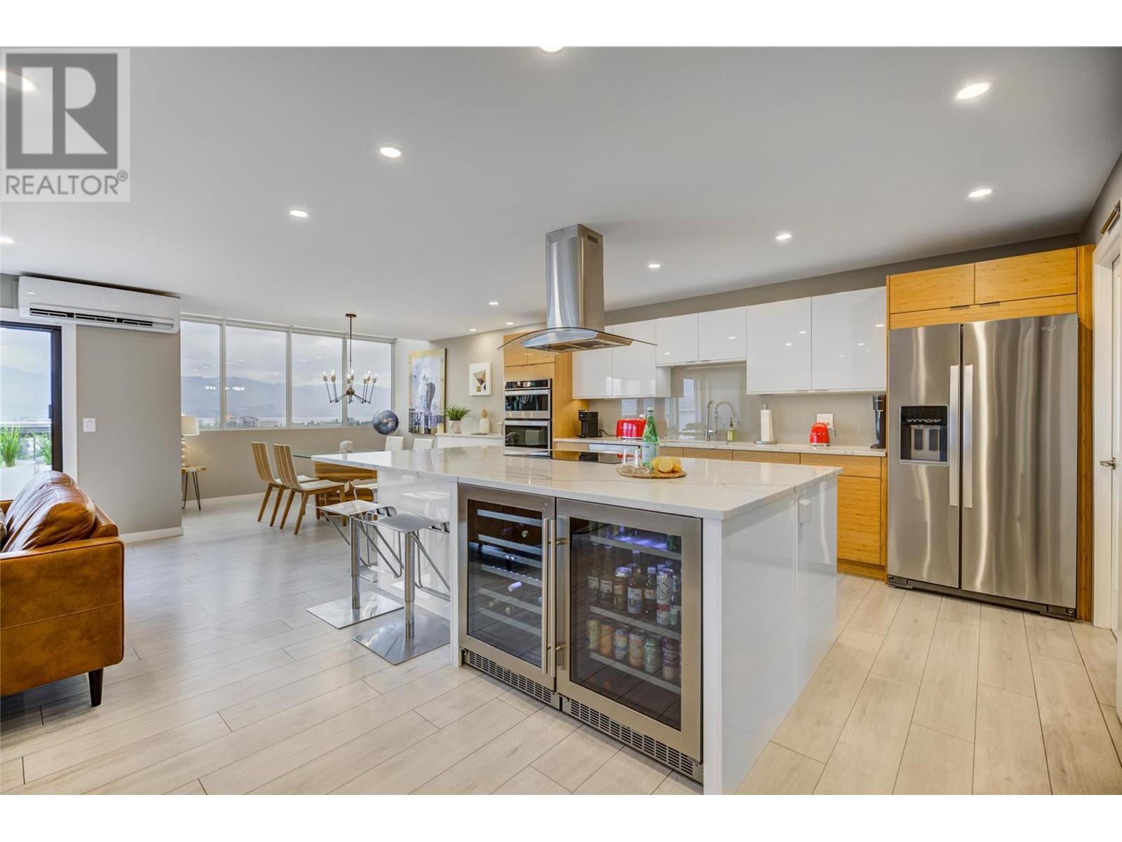 737 Leon Avenue Unit# 1404, #1404