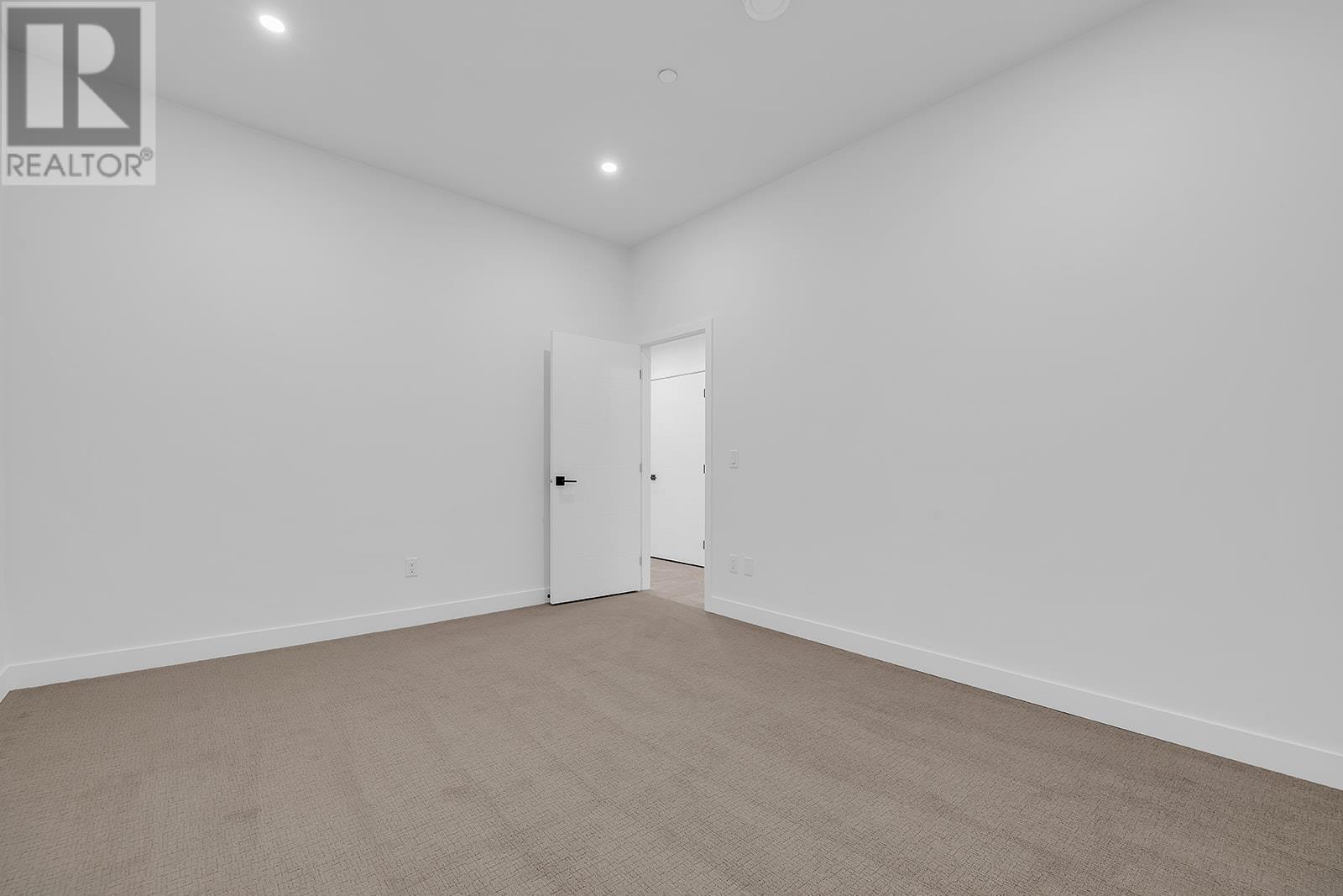 7500 Porcupine Road Unit# 6, #6