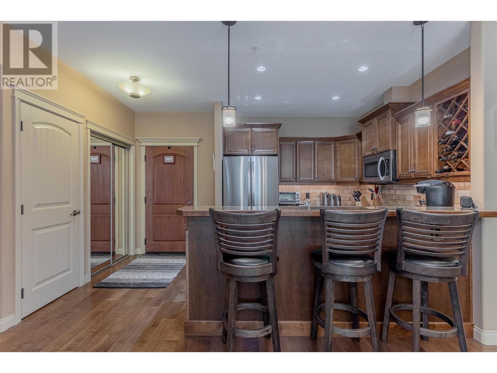 2780 Auburn Road Unit# 206, #206