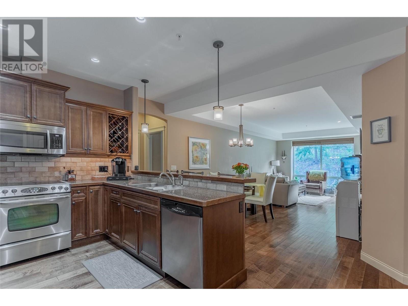 2780 Auburn Road Unit# 206, #206