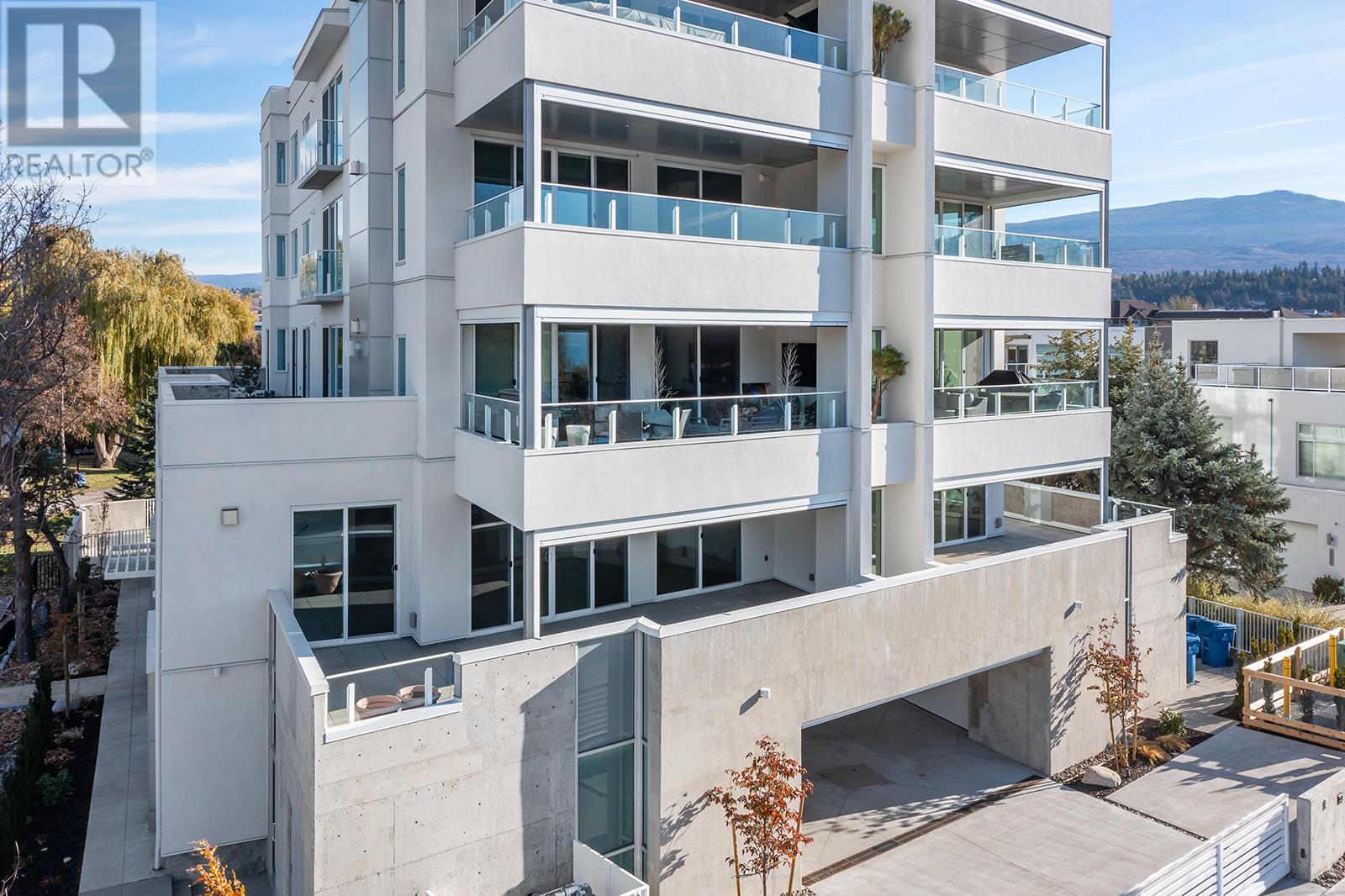 4071 Lakeshore Road Unit# 102, #102