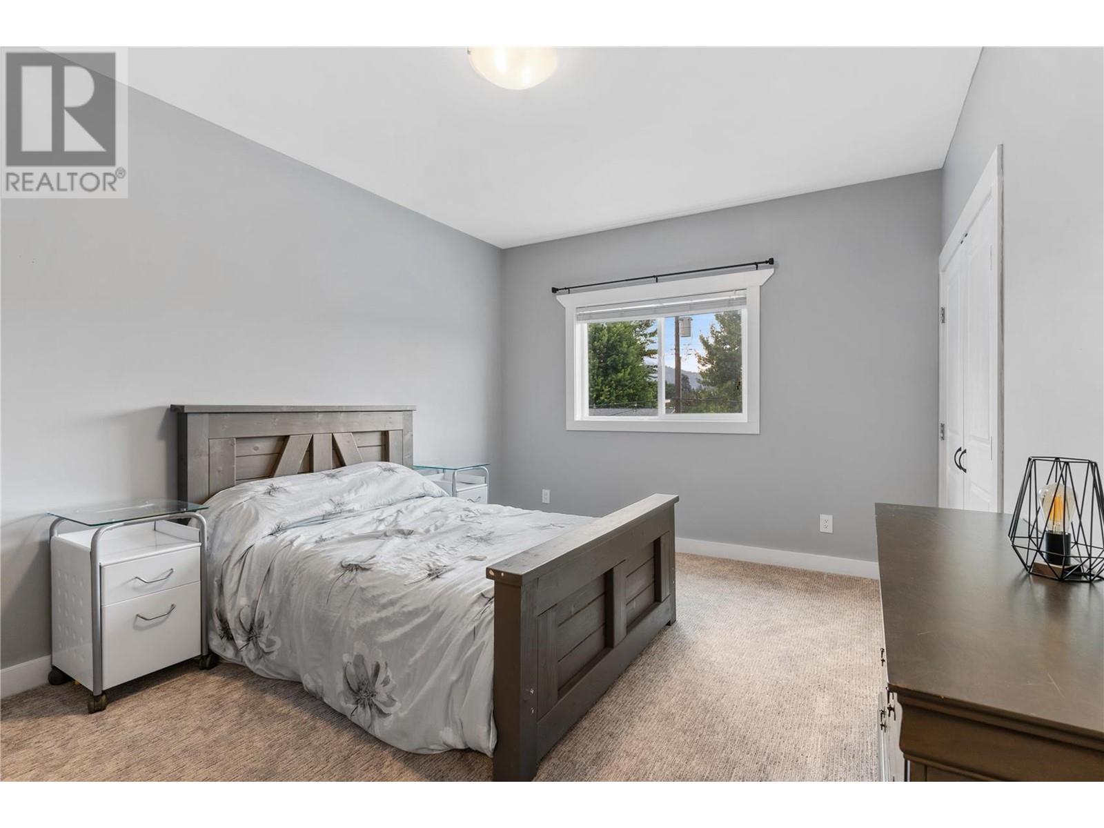 9547 Robson Crescent
