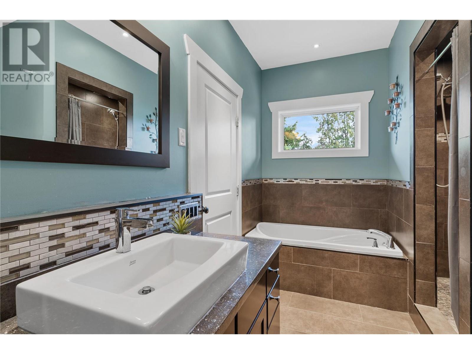 9547 Robson Crescent