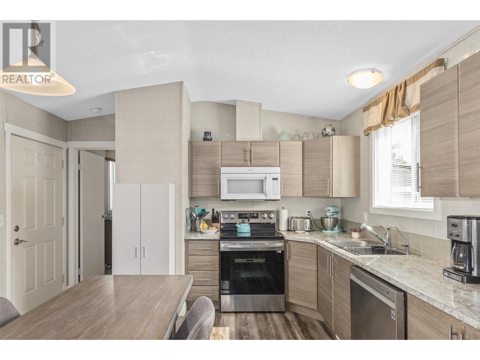 8945 Highway 97 N Unit# 16, #16