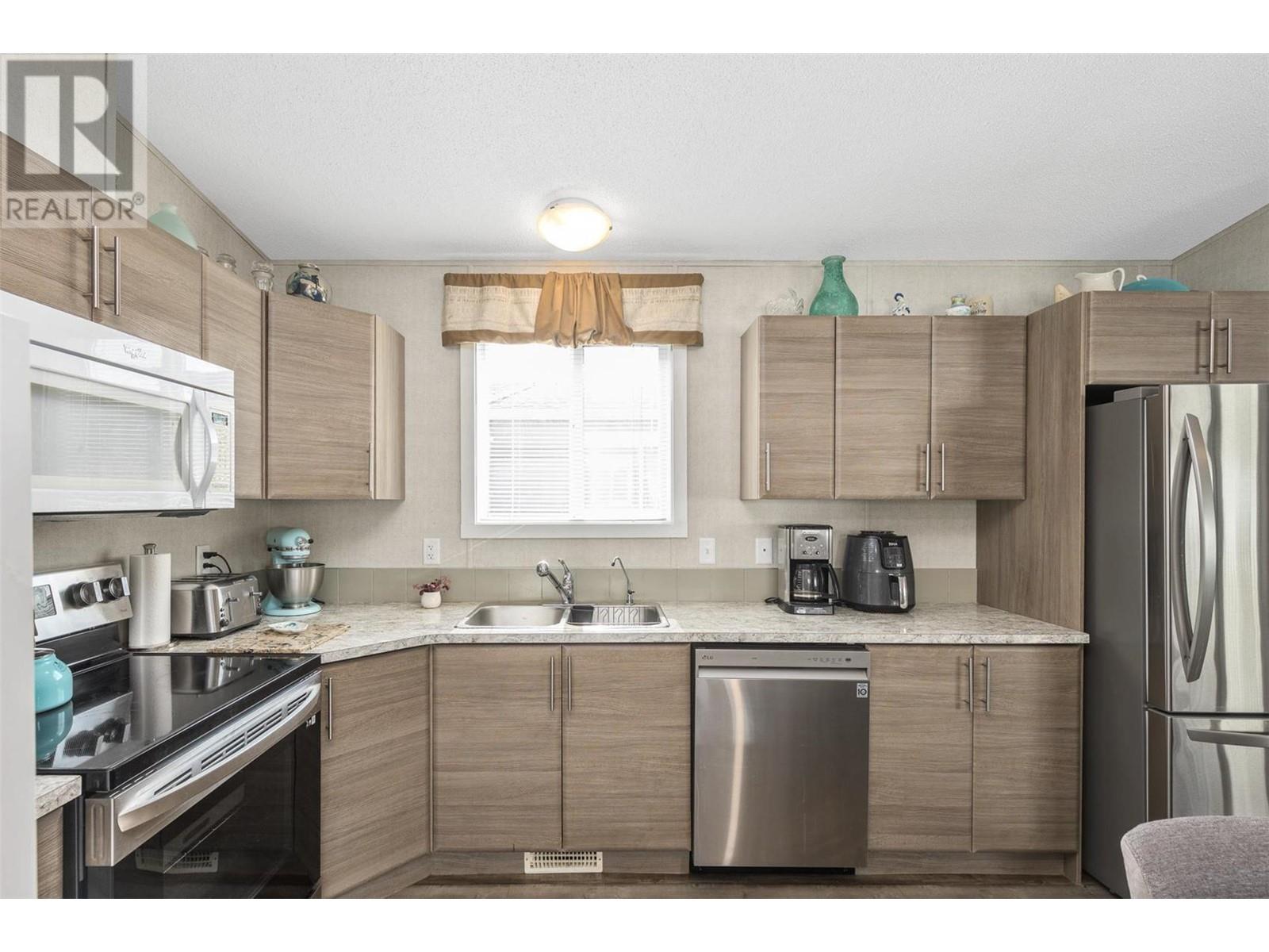 8945 Highway 97 N Unit# 16, #16