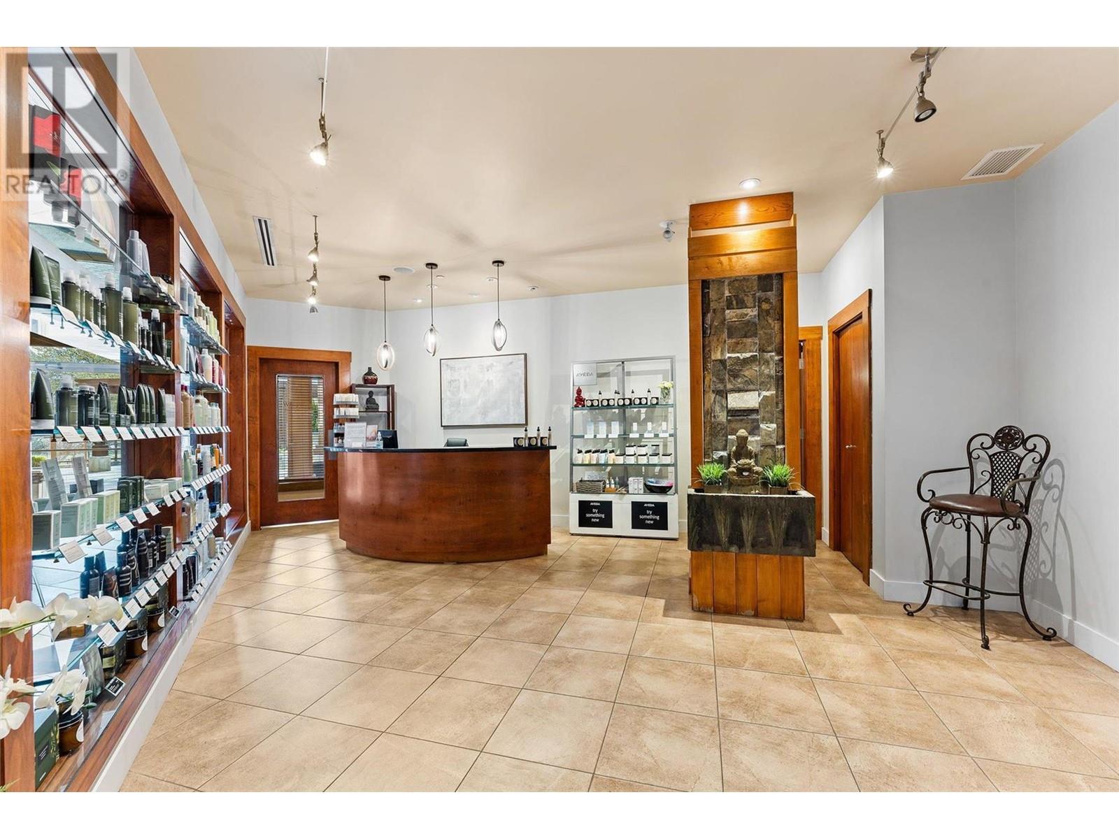 4205 Gellatly Road Unit# SL3, #SL3