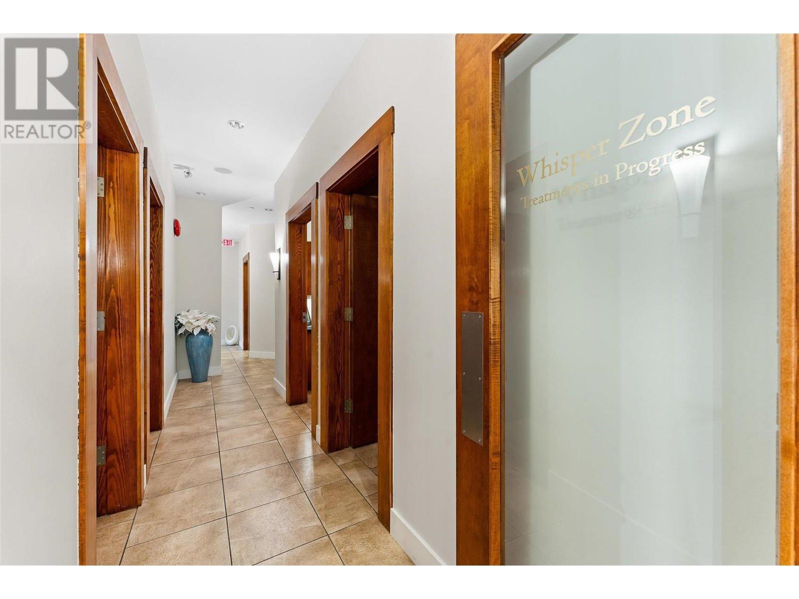 4205 Gellatly Road Unit# SL3, #SL3