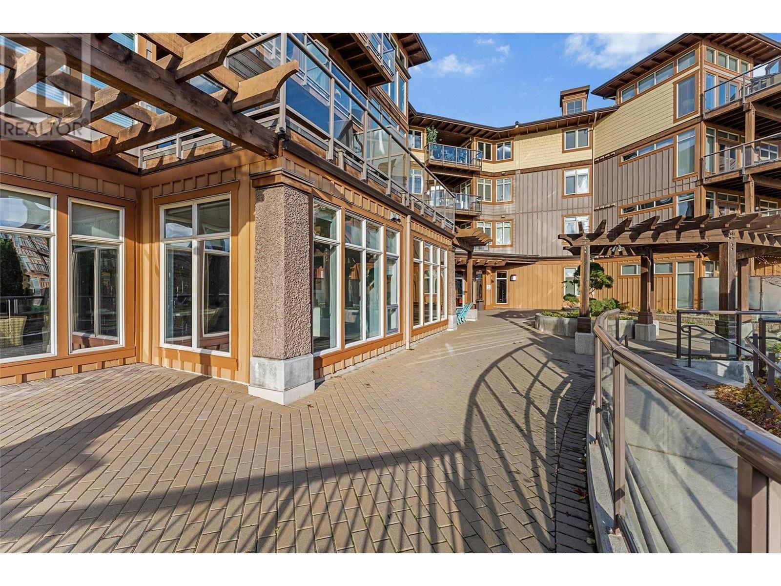 4205 Gellatly Road Unit# SL3, #SL3