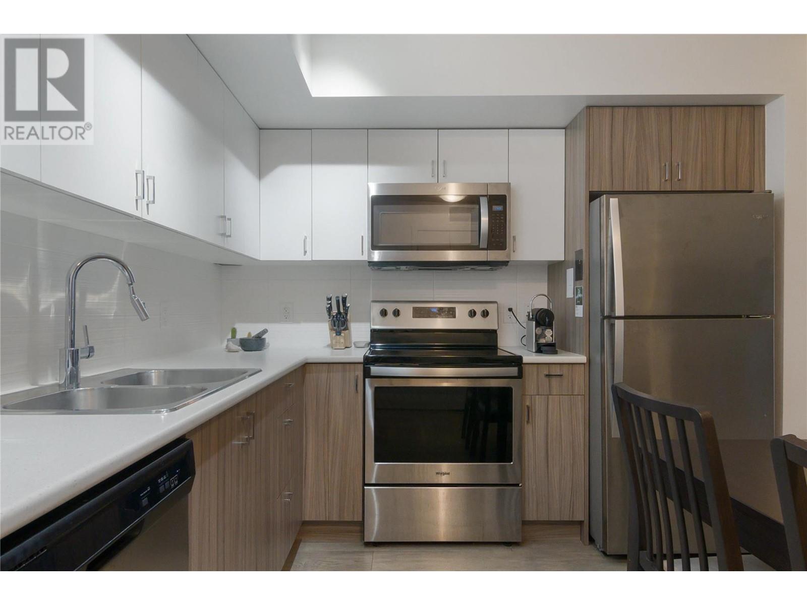 725 Academy Way Unit# PH16, #PH16