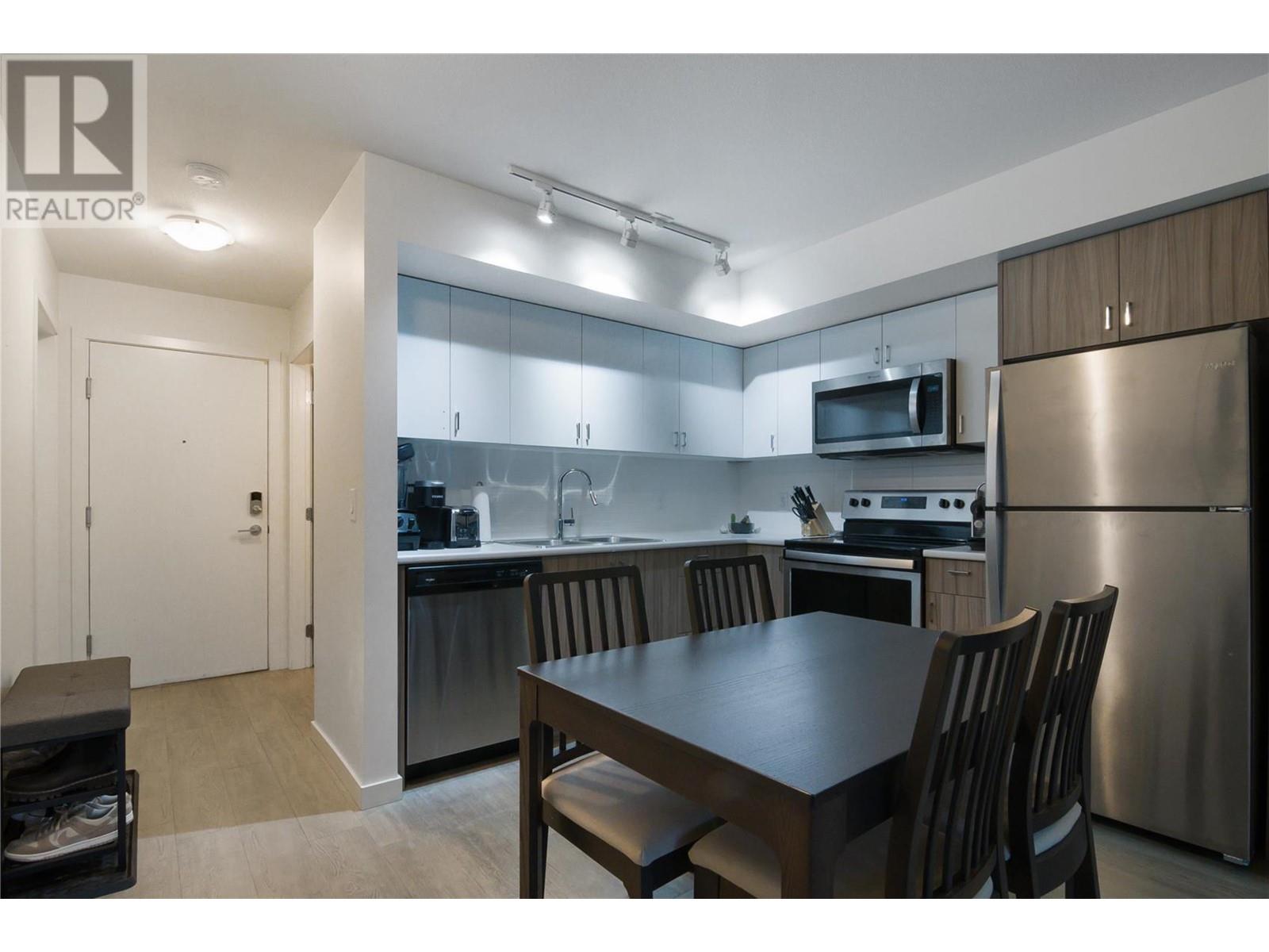 725 Academy Way Unit# PH16, #PH16
