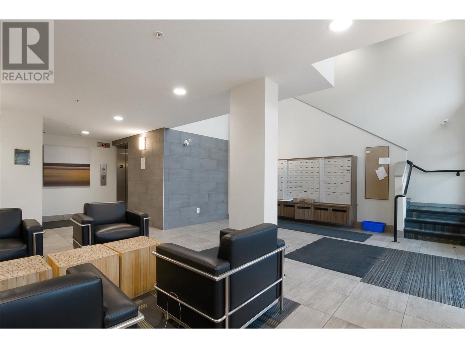 725 Academy Way Unit# PH16, #PH16