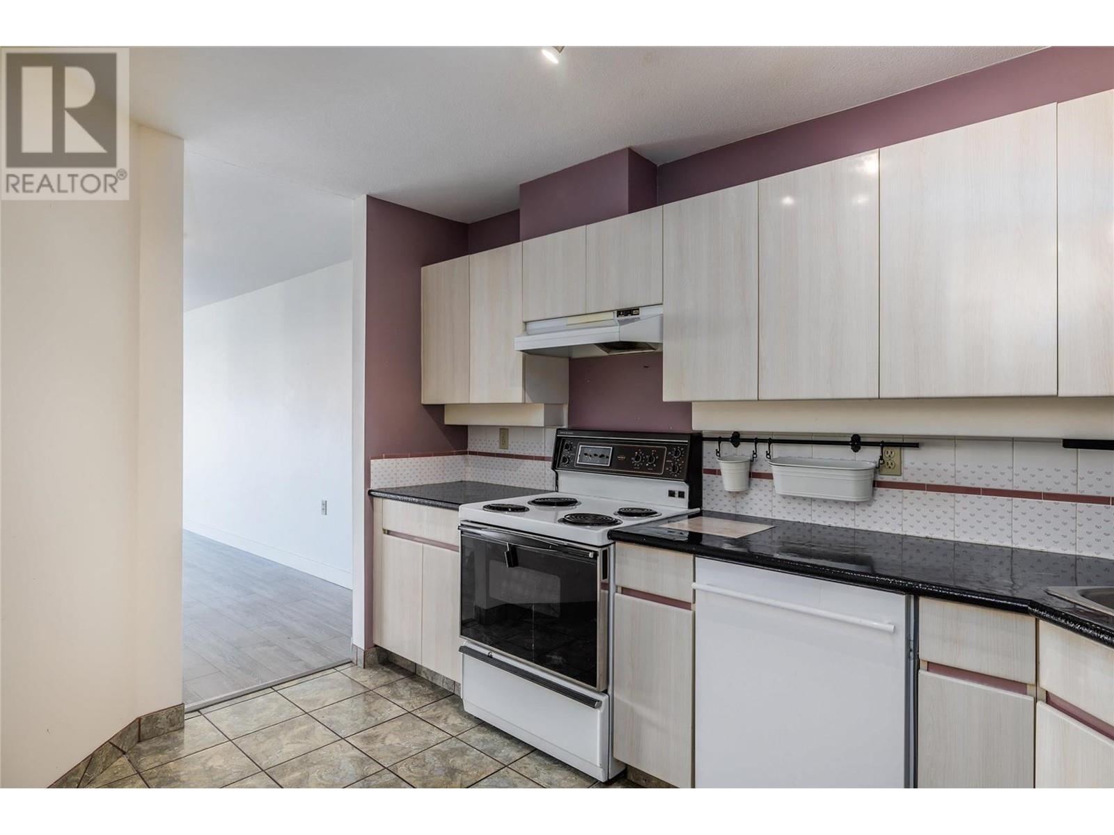 3157 Casorso Road Unit# 317, #317