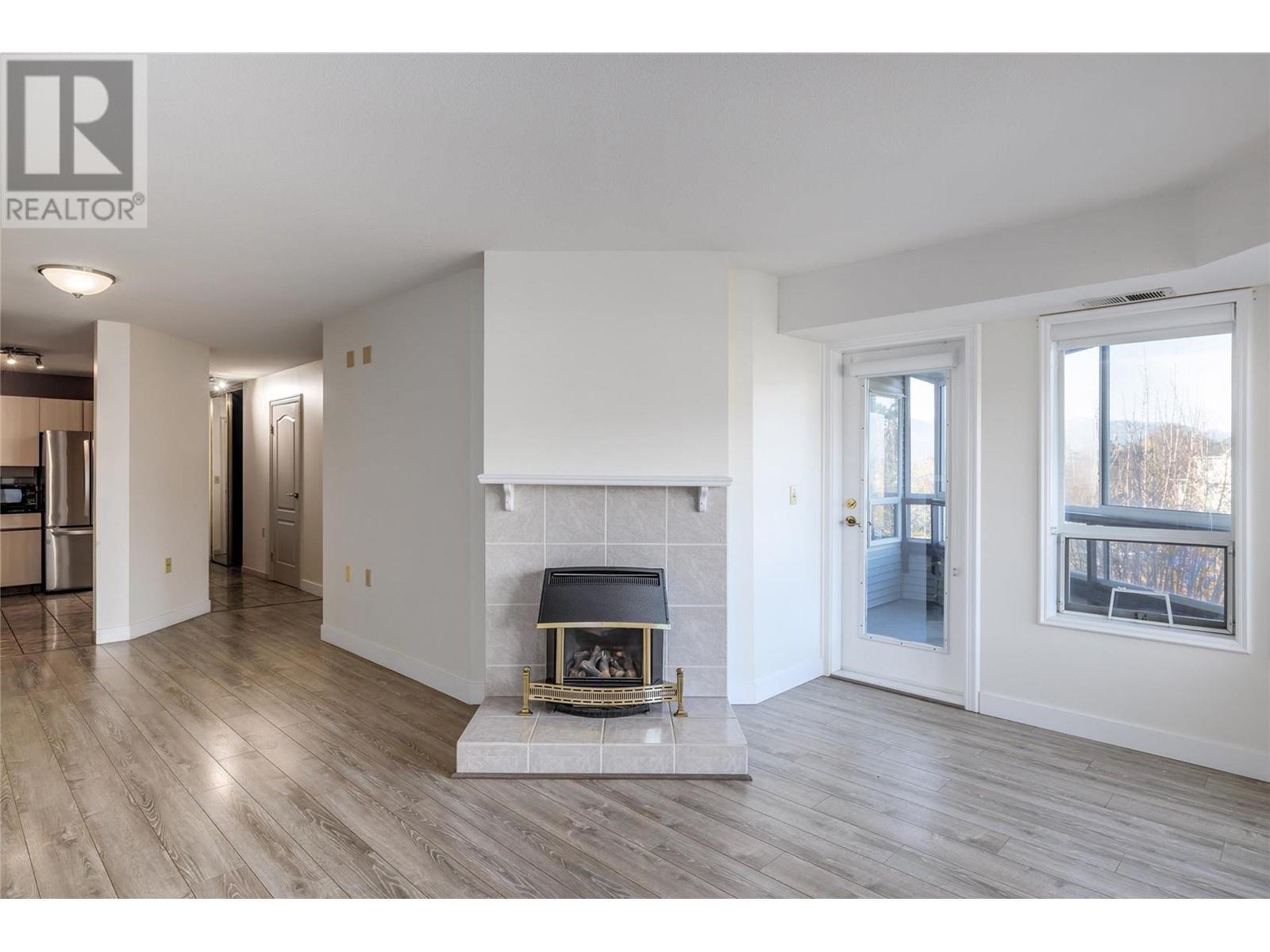 3157 Casorso Road Unit# 317, #317