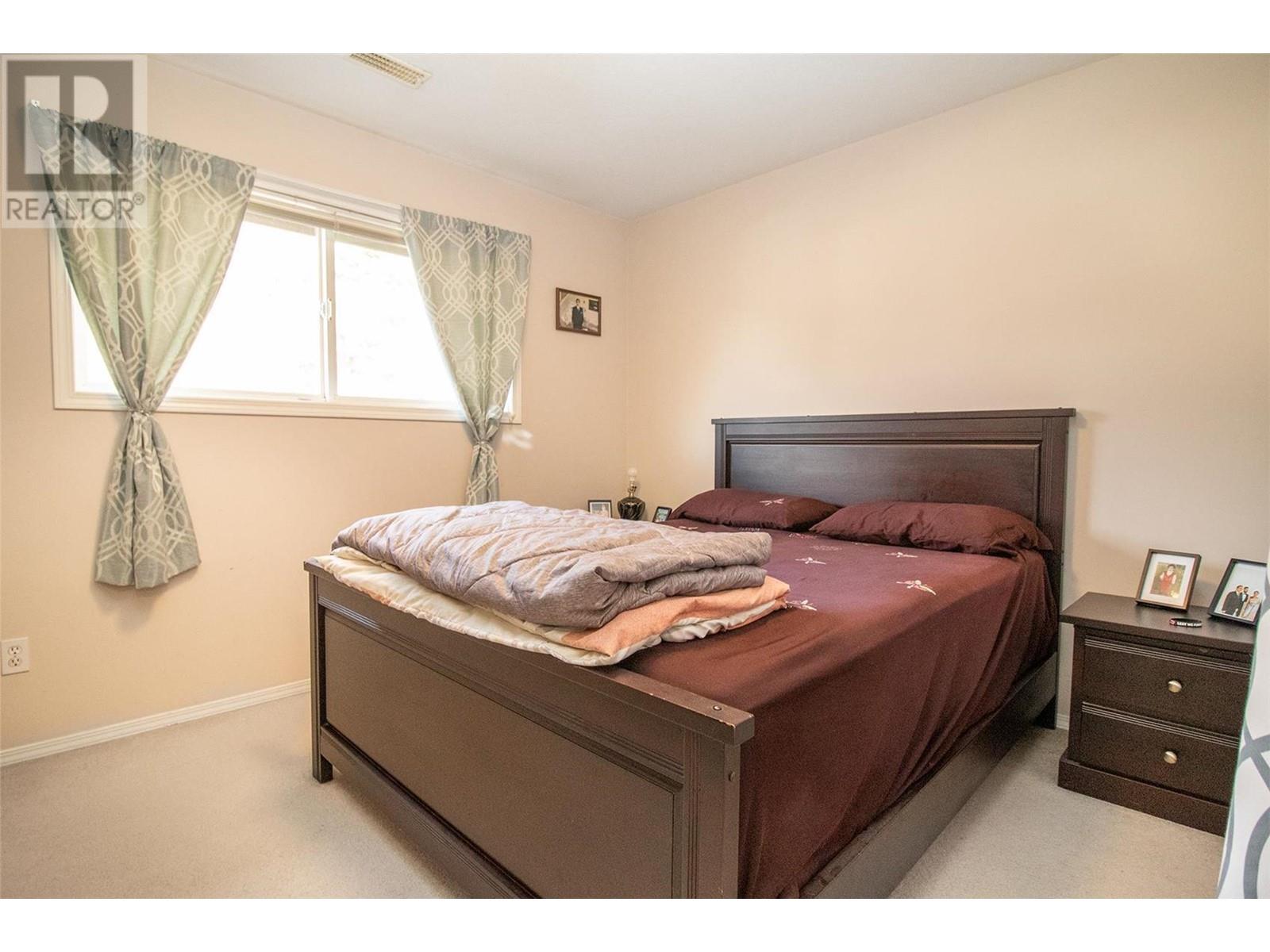133 Wyndham Crescent Unit# 127, #127