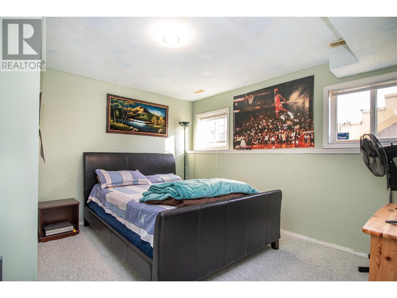 133 Wyndham Crescent Unit# 127, #127