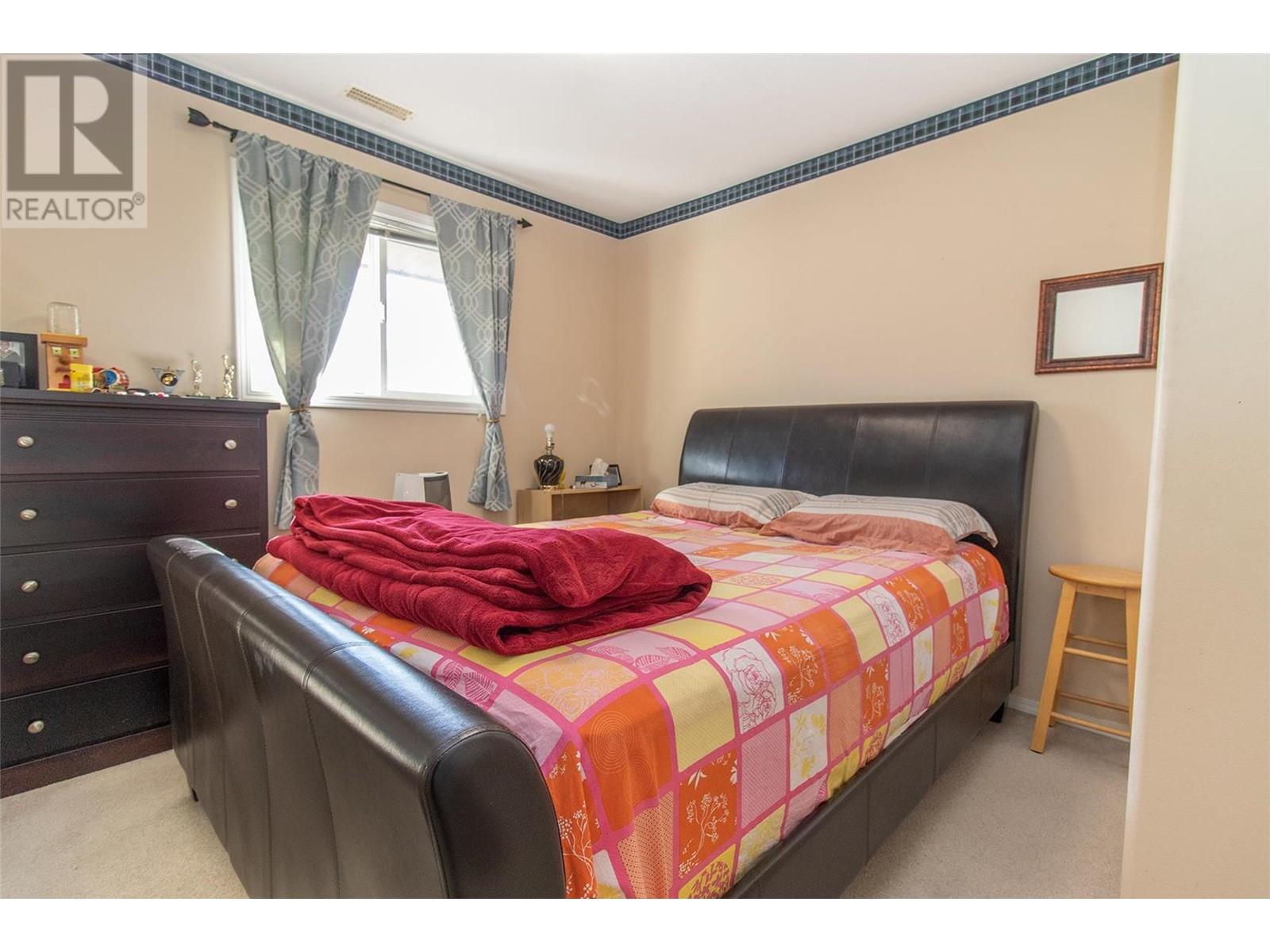 133 Wyndham Crescent Unit# 127, #127