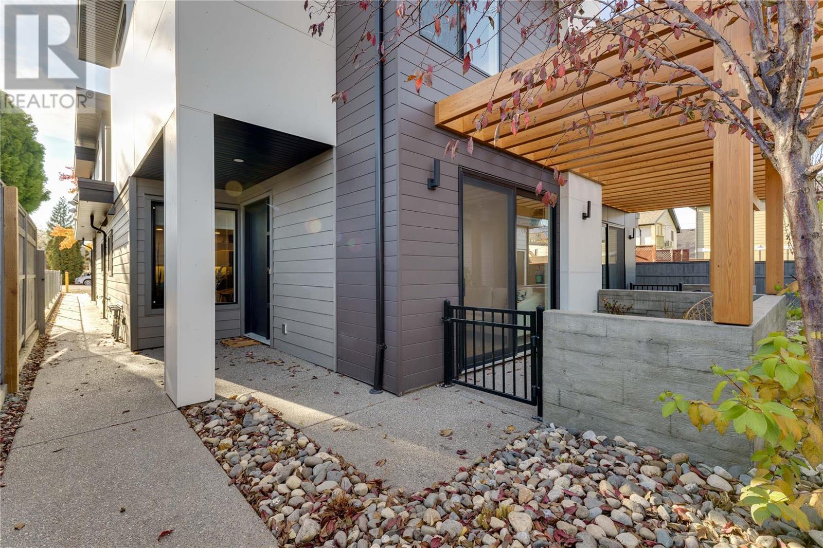 794 Martin Avenue Unit# 4, #4