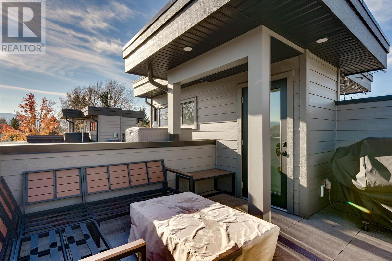 794 Martin Avenue Unit# 4, #4