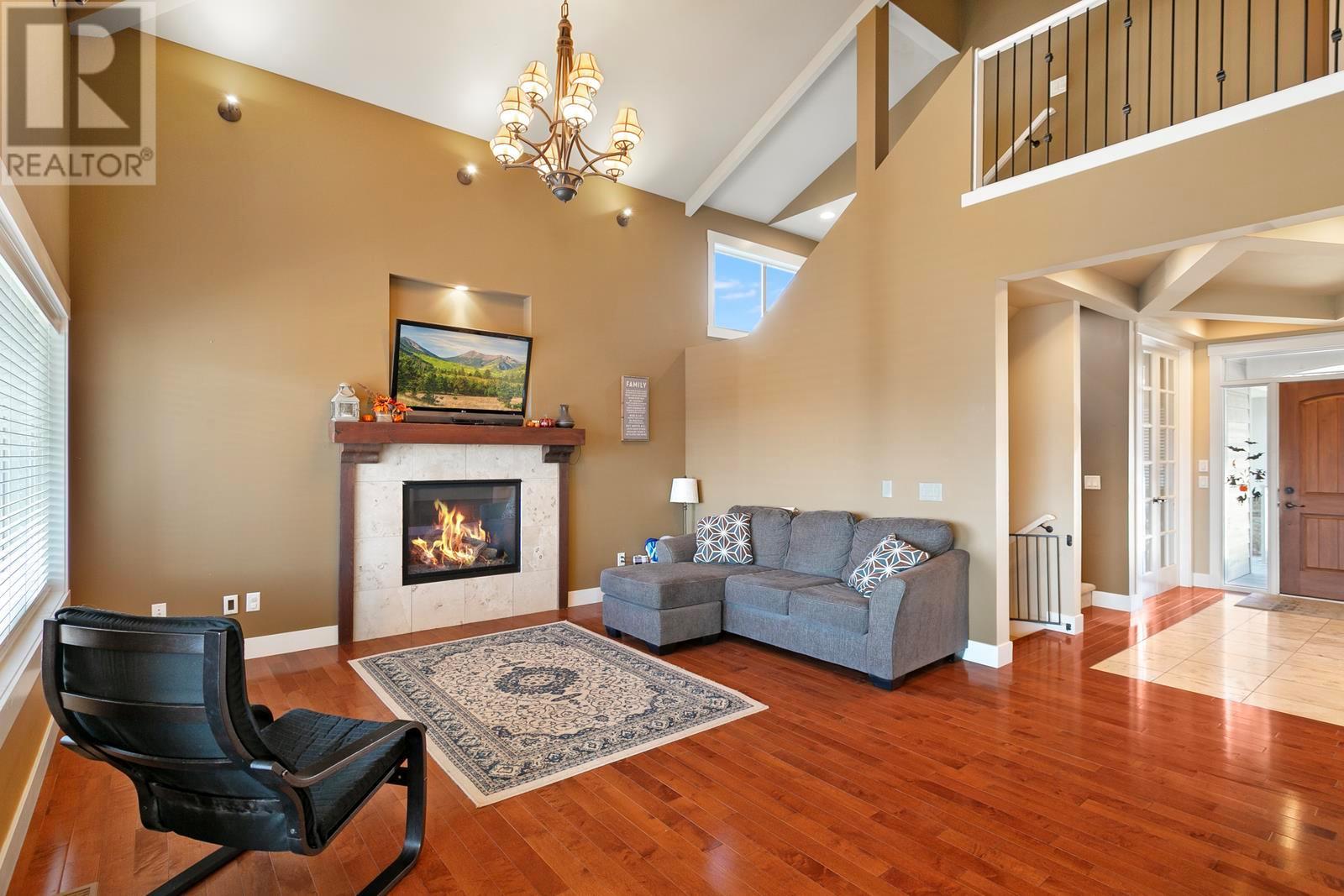 5004 Bunting Court