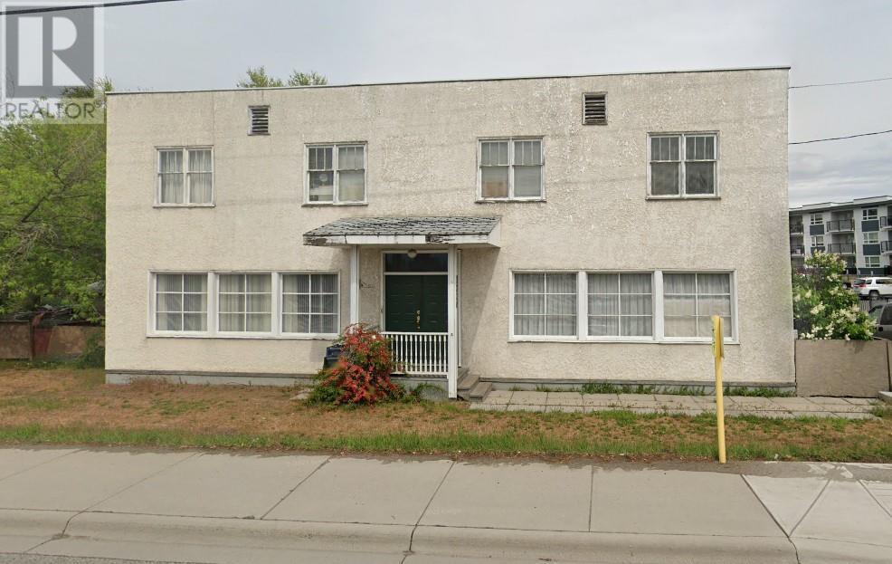 1220 Highway 33 W