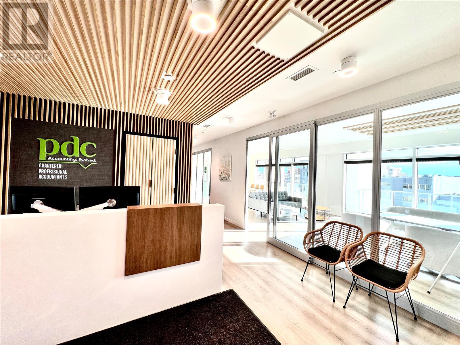 540 Lawrence Avenue Unit# 401, #401