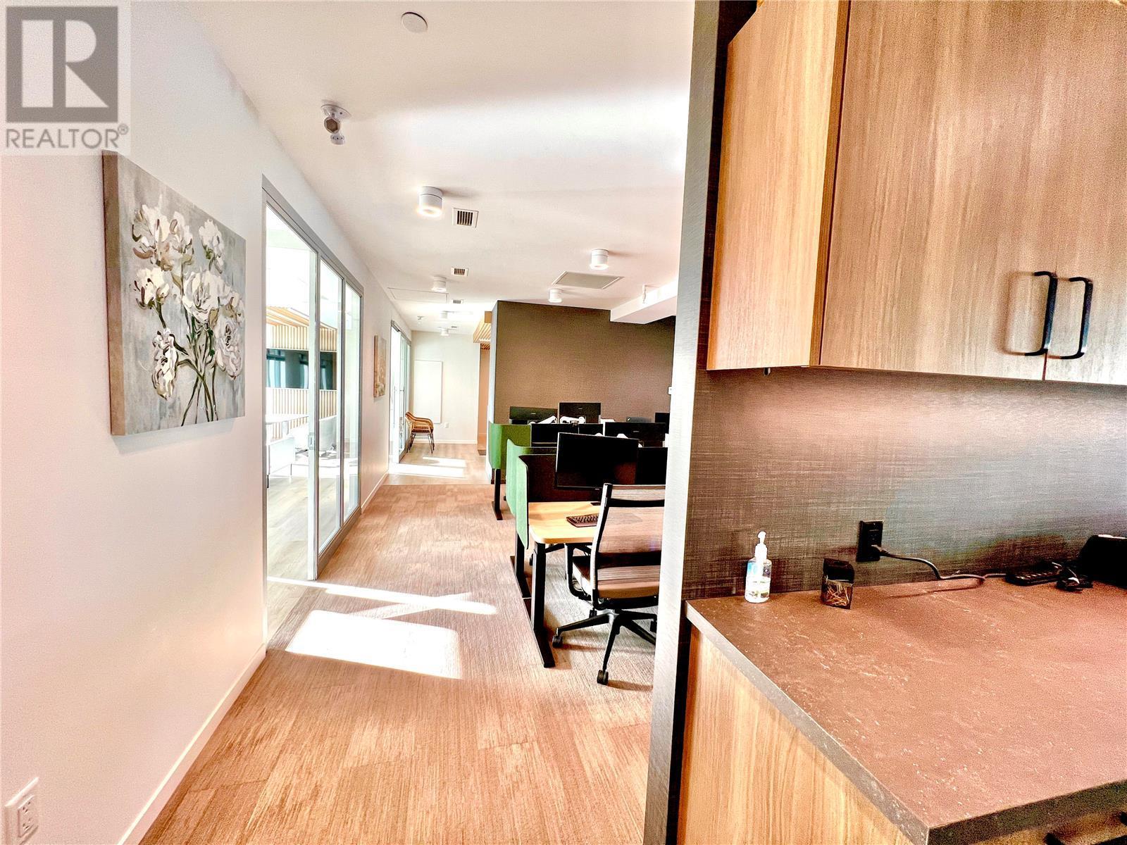 540 Lawrence Avenue Unit# 401, #401