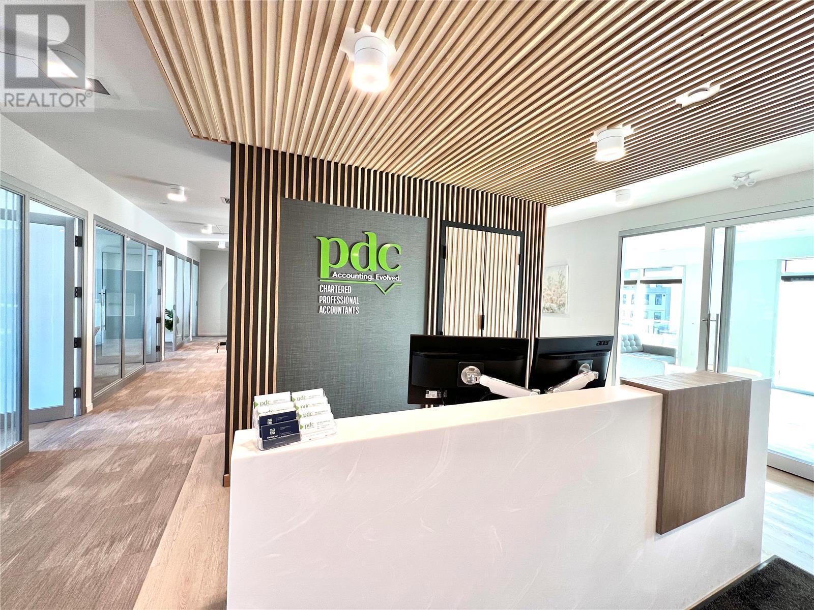 540 Lawrence Avenue Unit# 401, #401