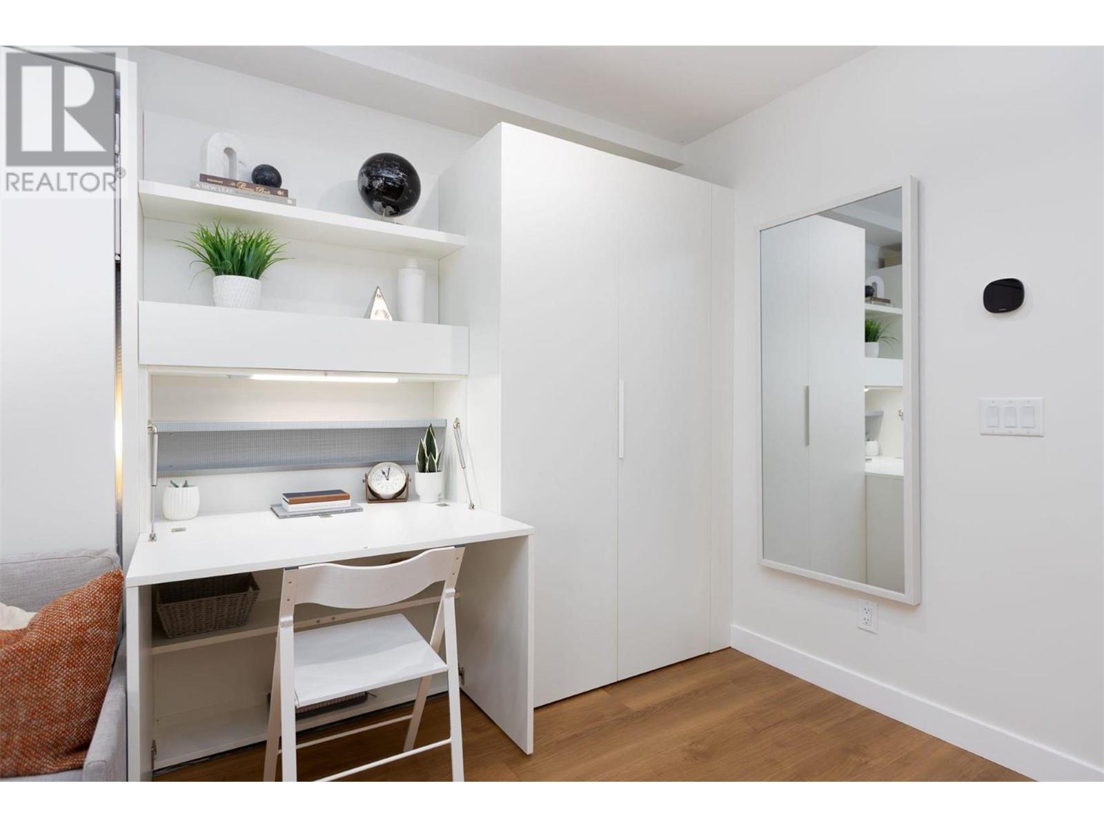 1280 Sutherland Avenue Unit# 426, #426