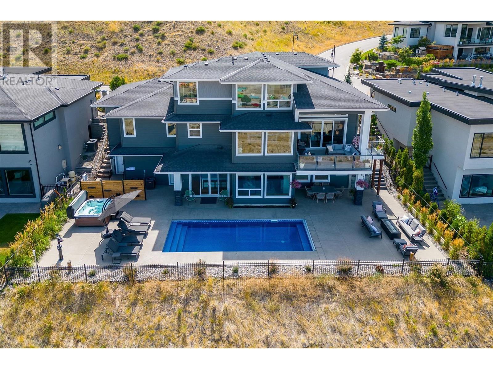 1040 Ledgeview Court