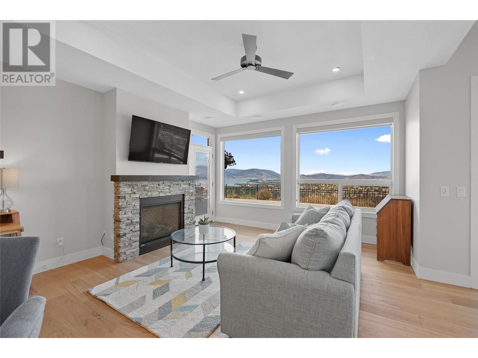 1040 Ledgeview Court